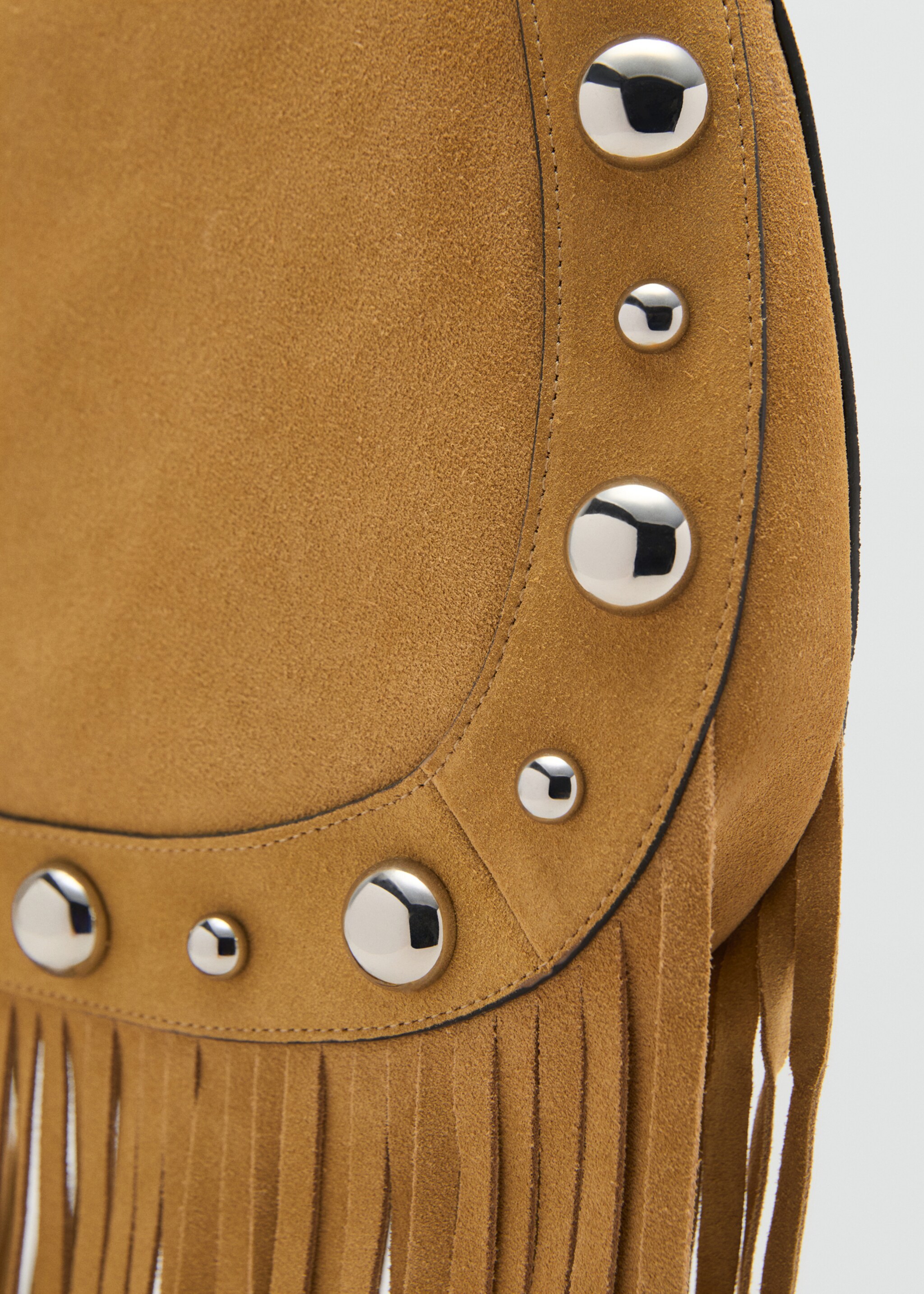 Bolso serraje flecos detalle tachuelas - Detalle del artículo 2