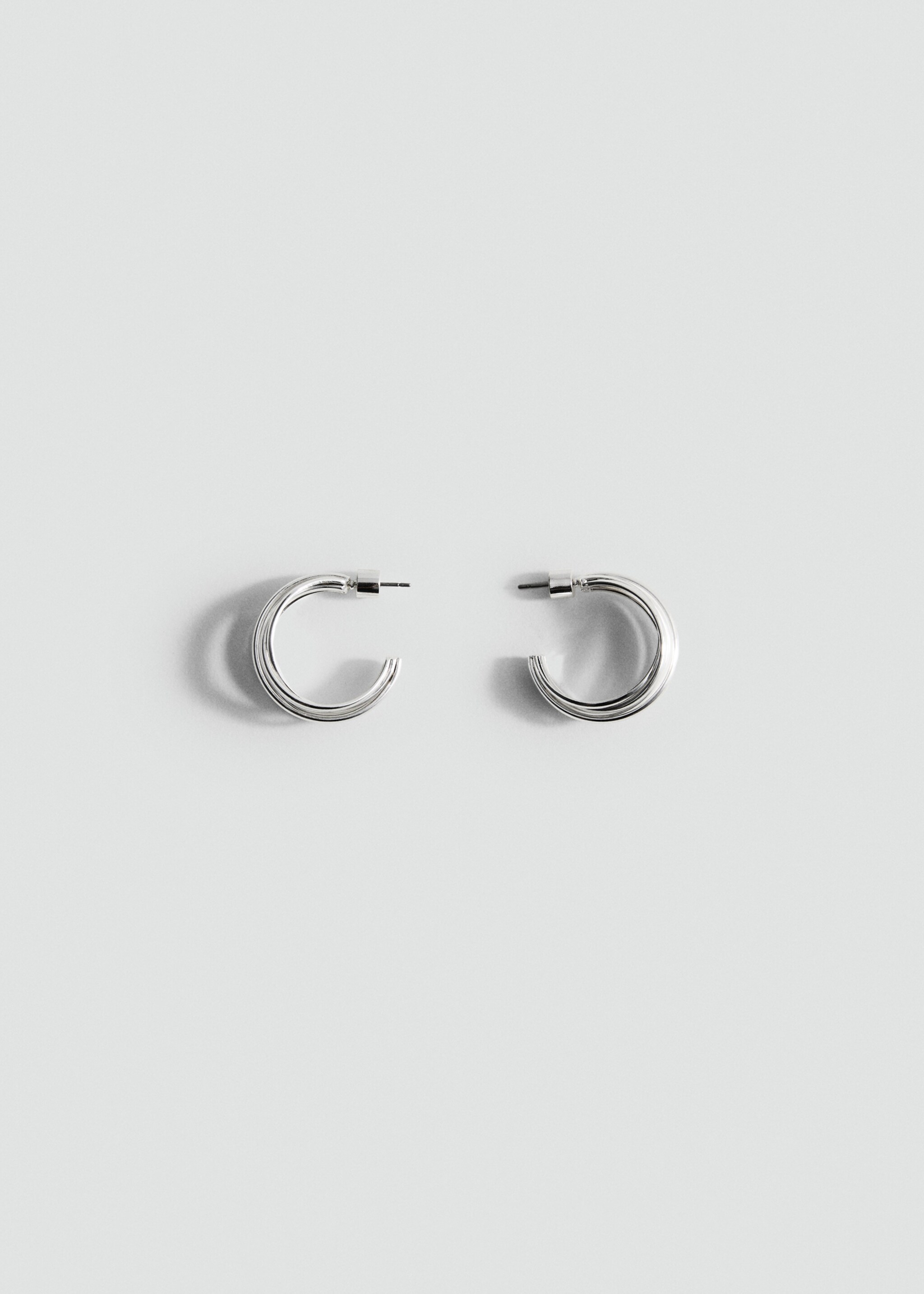 Intertwined hoop earrings - Article without model