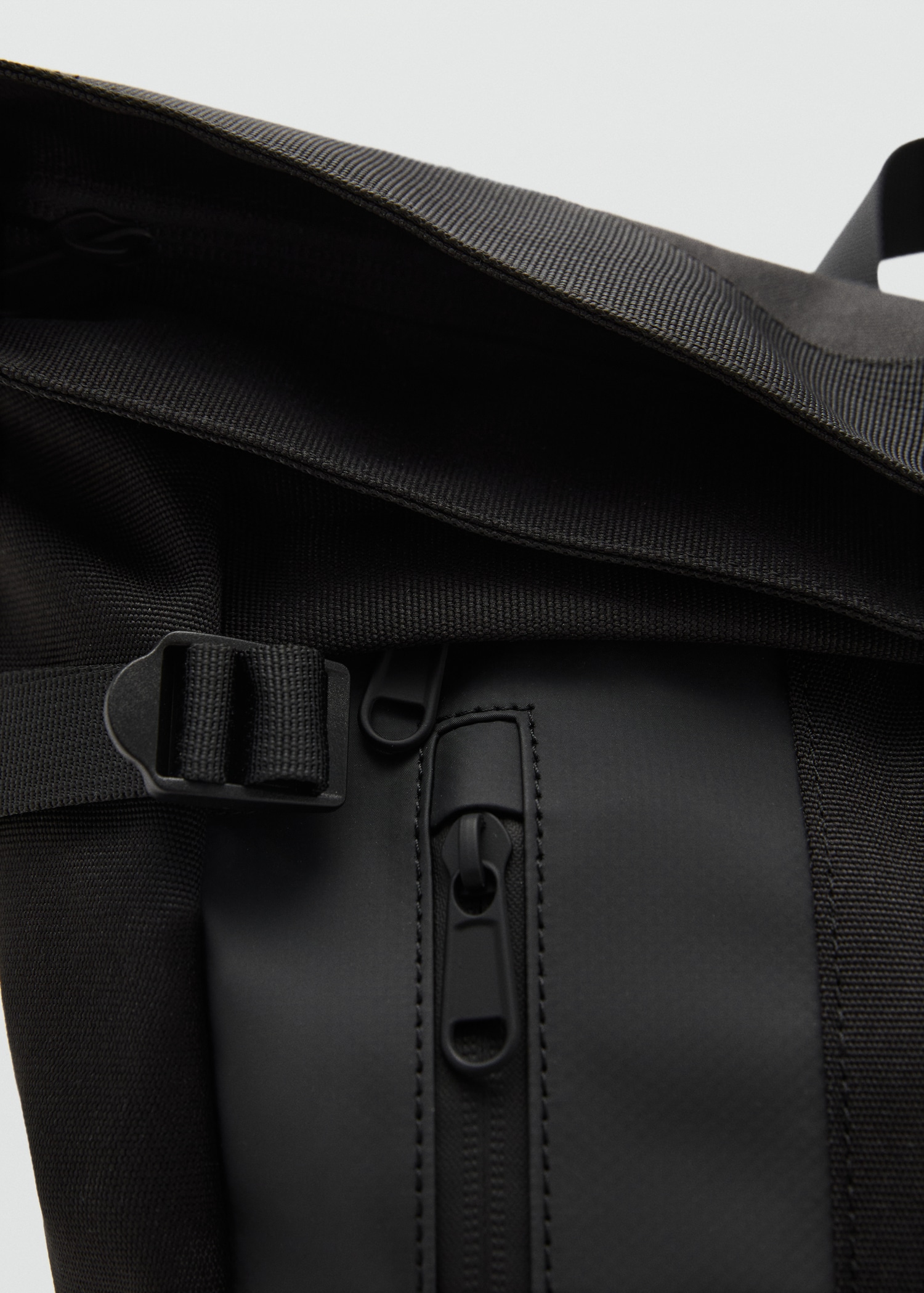 Flap Backpack - Details of the article 2