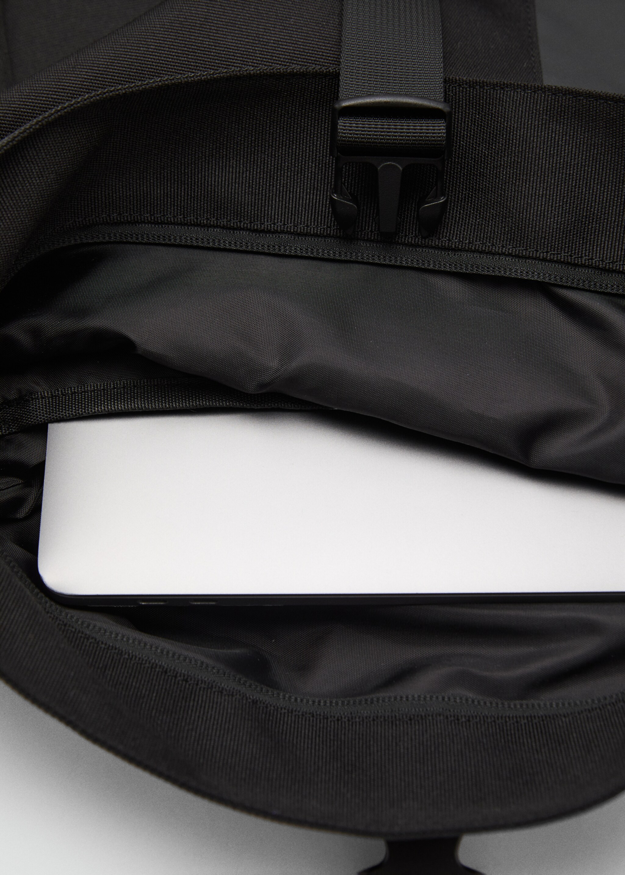 Flap Backpack - Details of the article 3