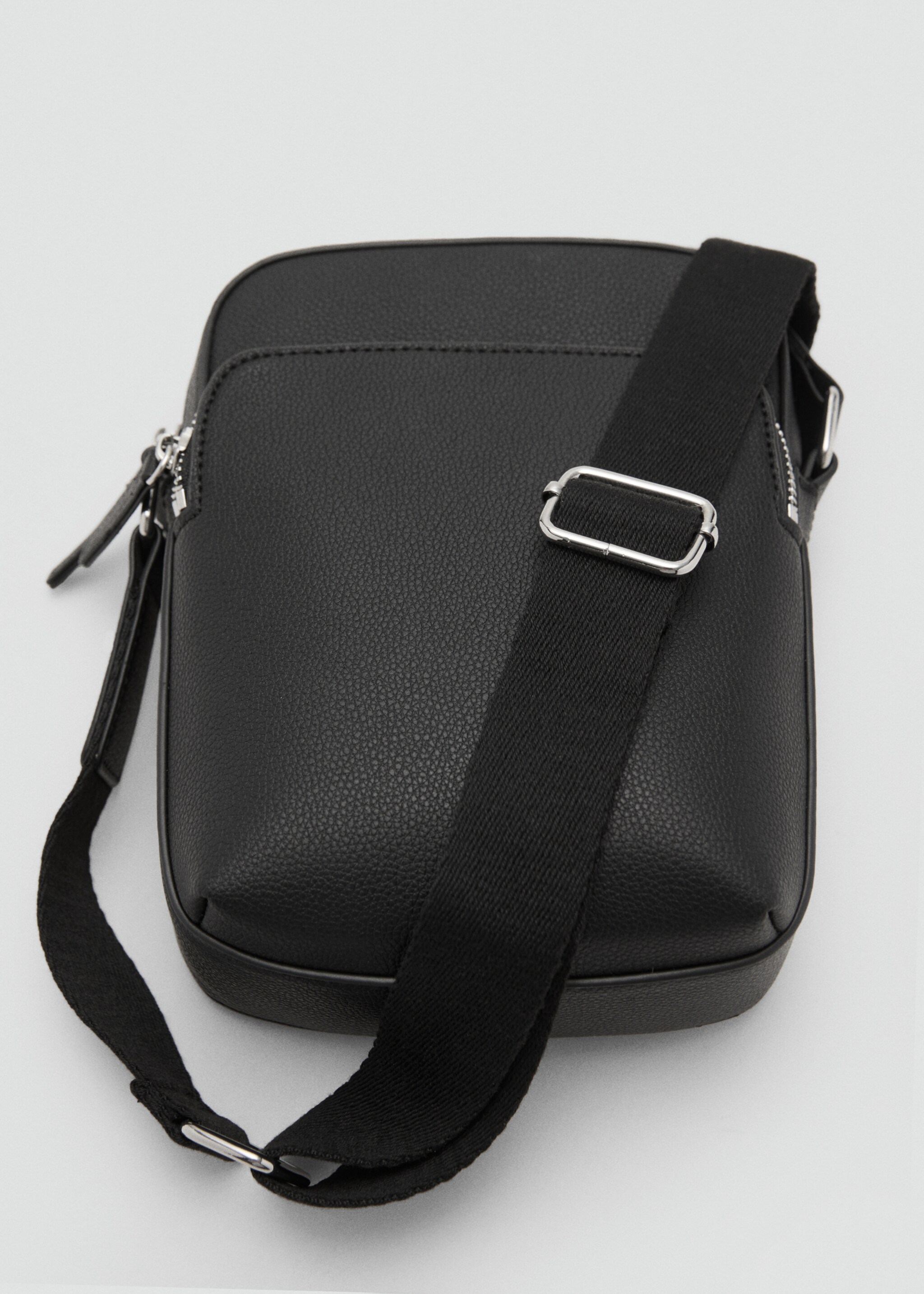 Patent leather-effect shoulder bag - Details of the article 3