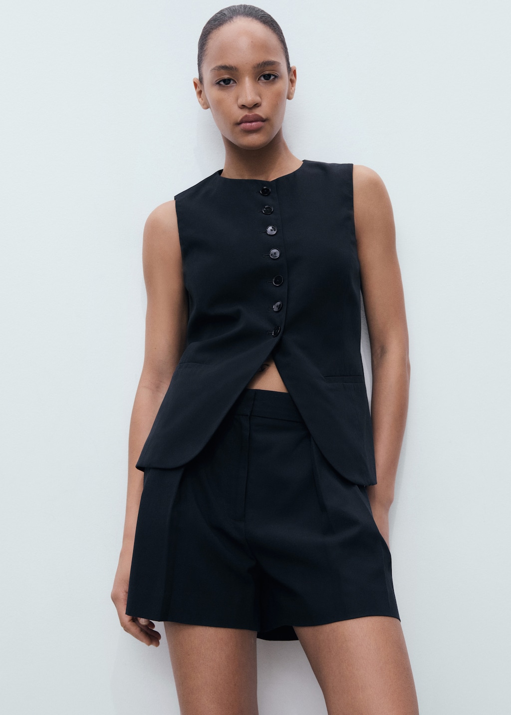 Pleated suit shorts - Women | MANGO United Kingdom