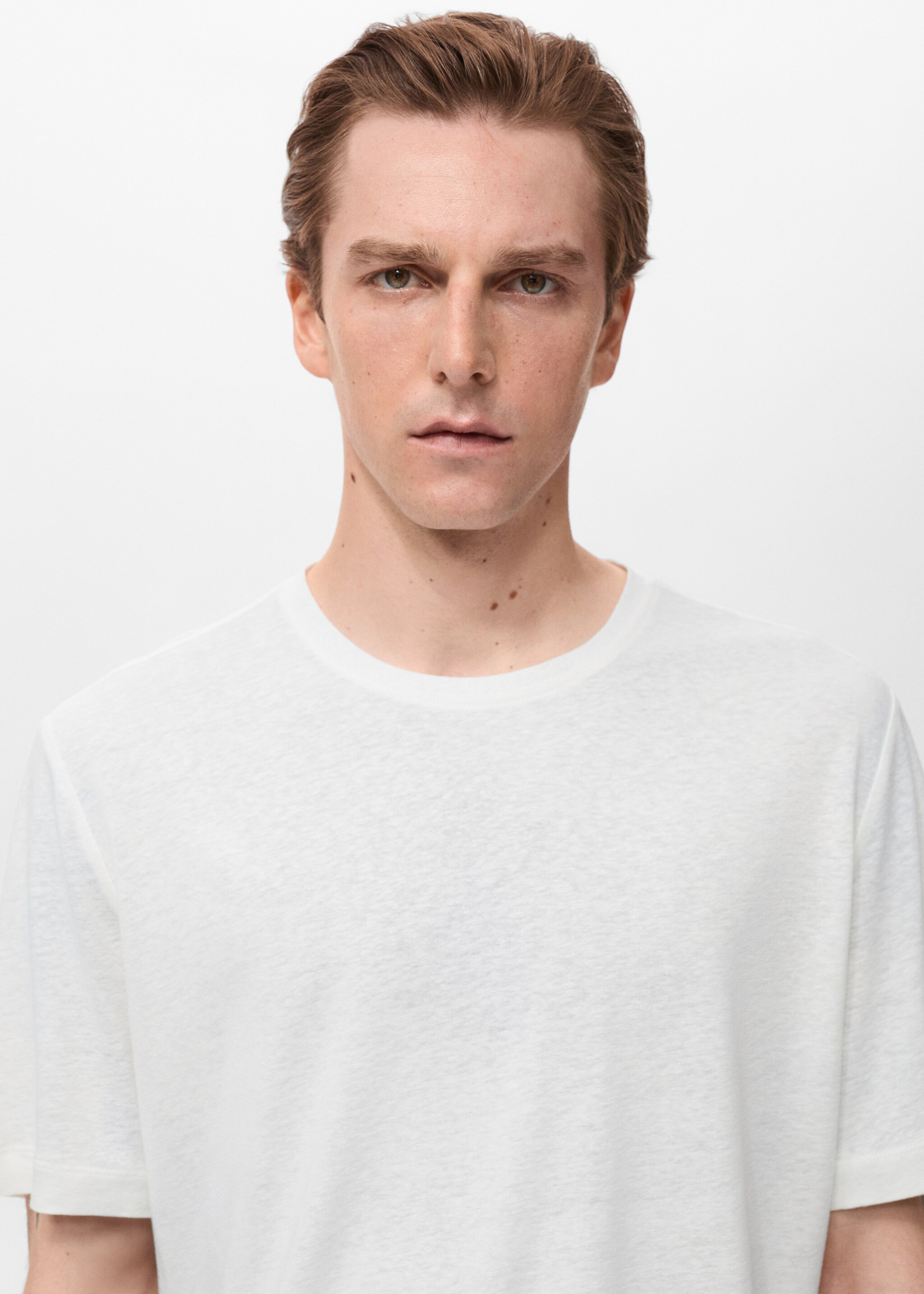 Camiseta lino slim fit - Detalle del artículo 1