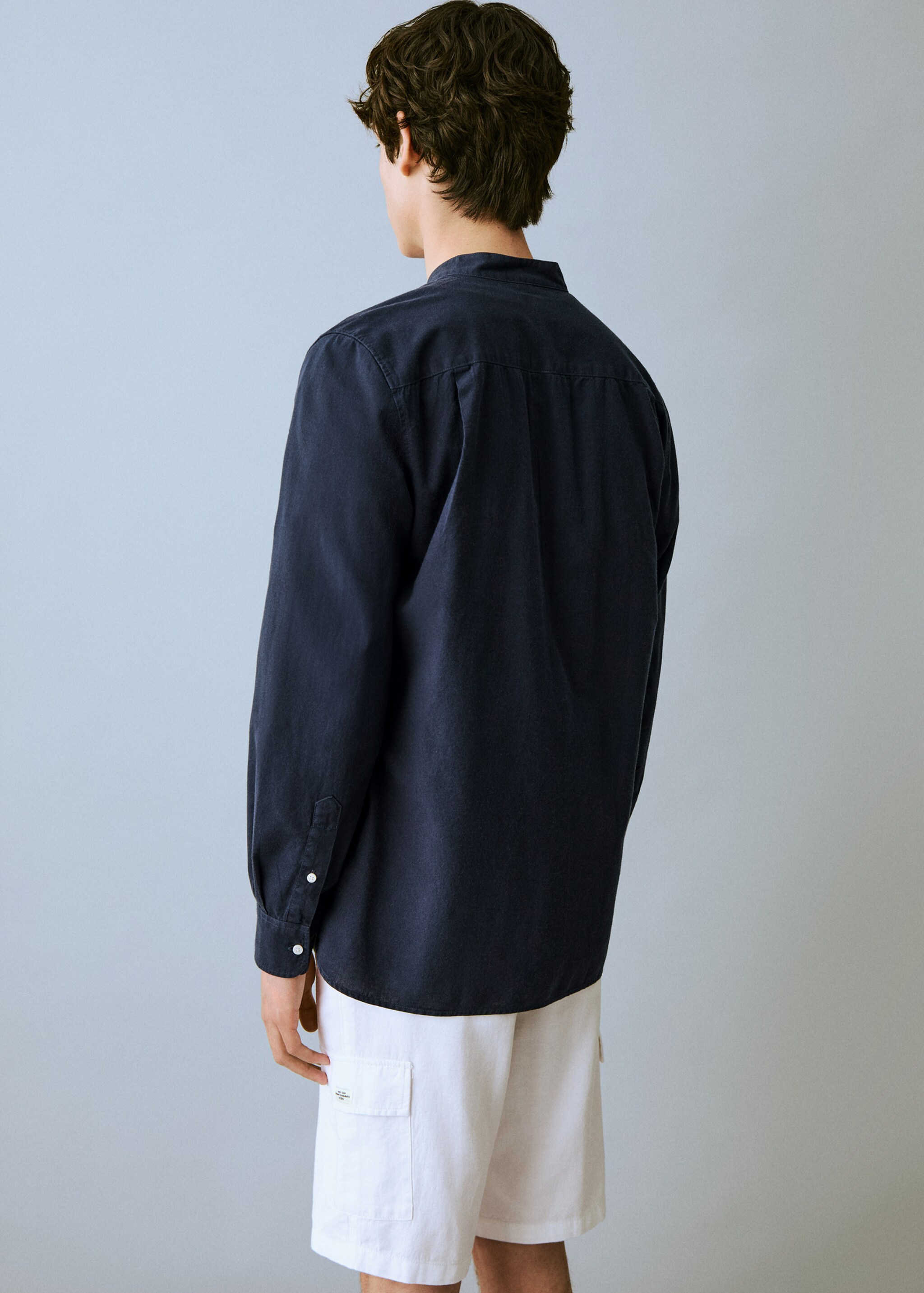 Cargo linen bermuda shorts - Reverse of the article