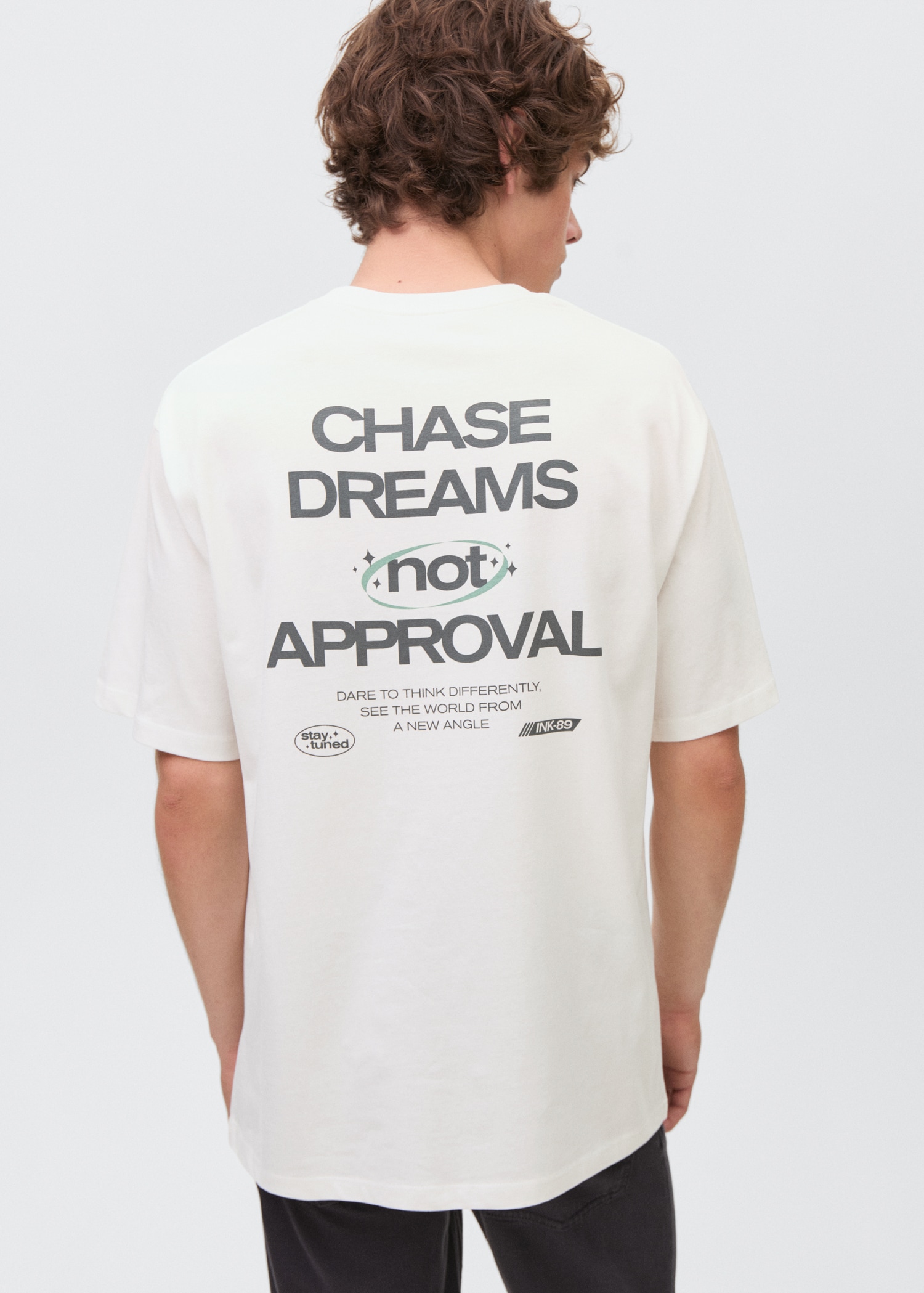 Embroidered printed T-shirt - Reverse of the article