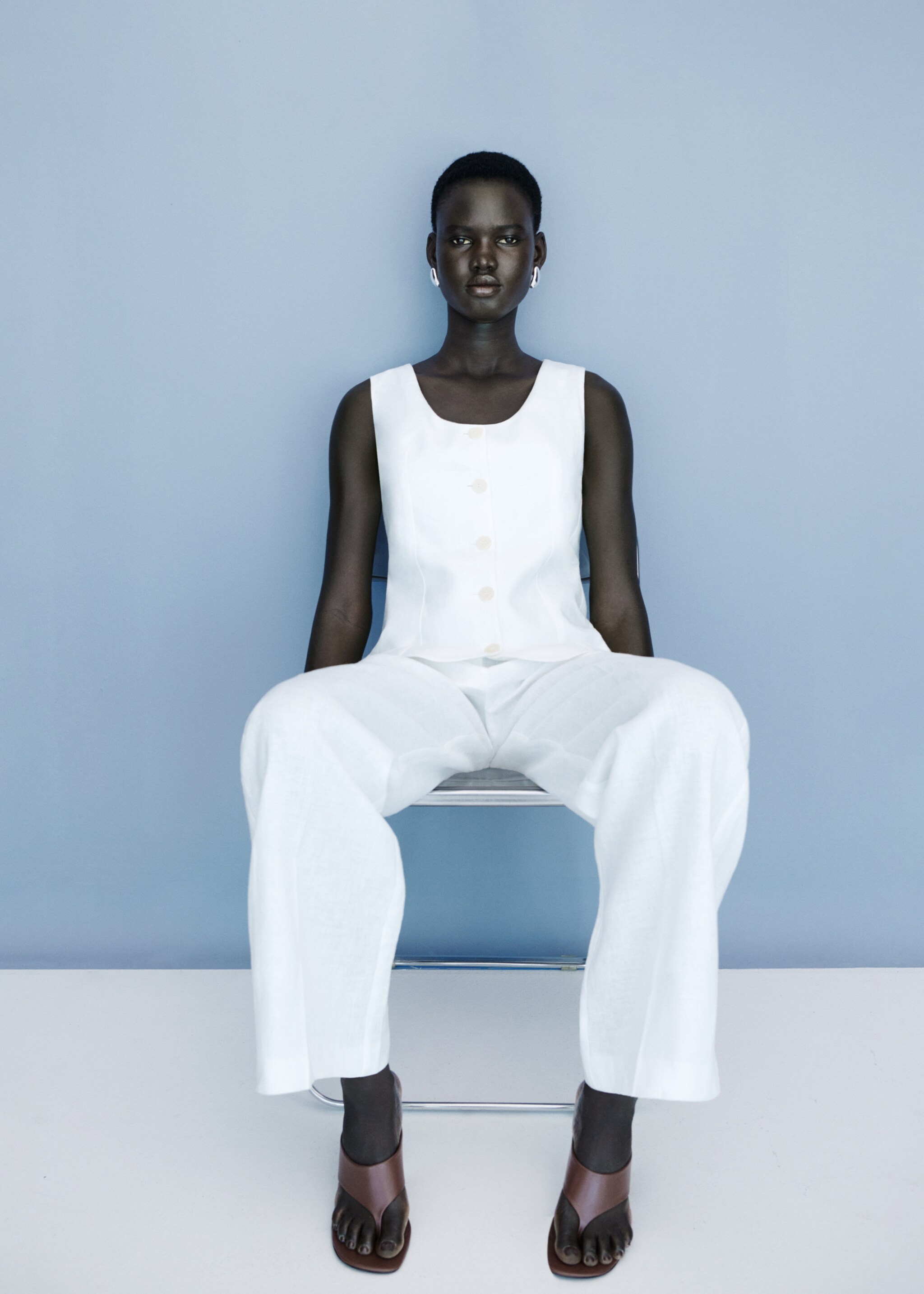 Leinen-Jumpsuit im Anzugstil - Detail des Artikels 7
