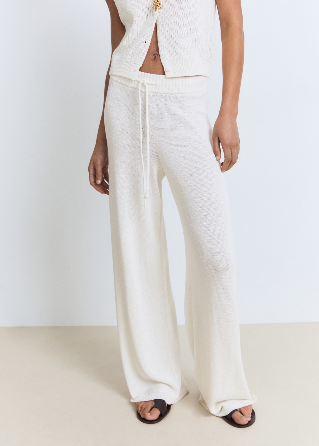 Openwork knitted trousers