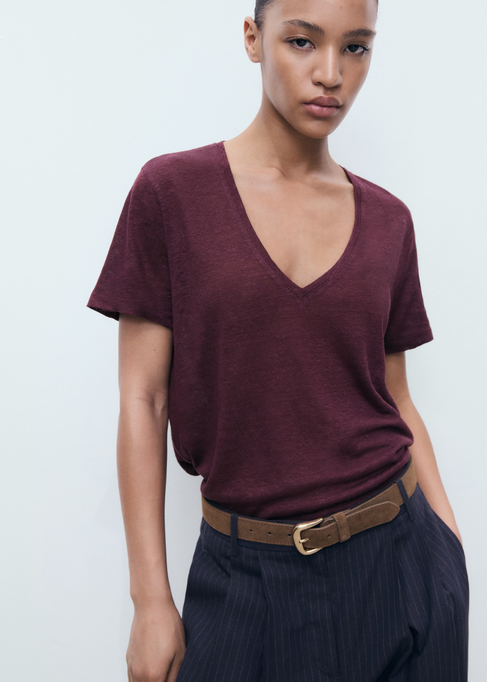 V-neck linen t-shirt - Medium plane