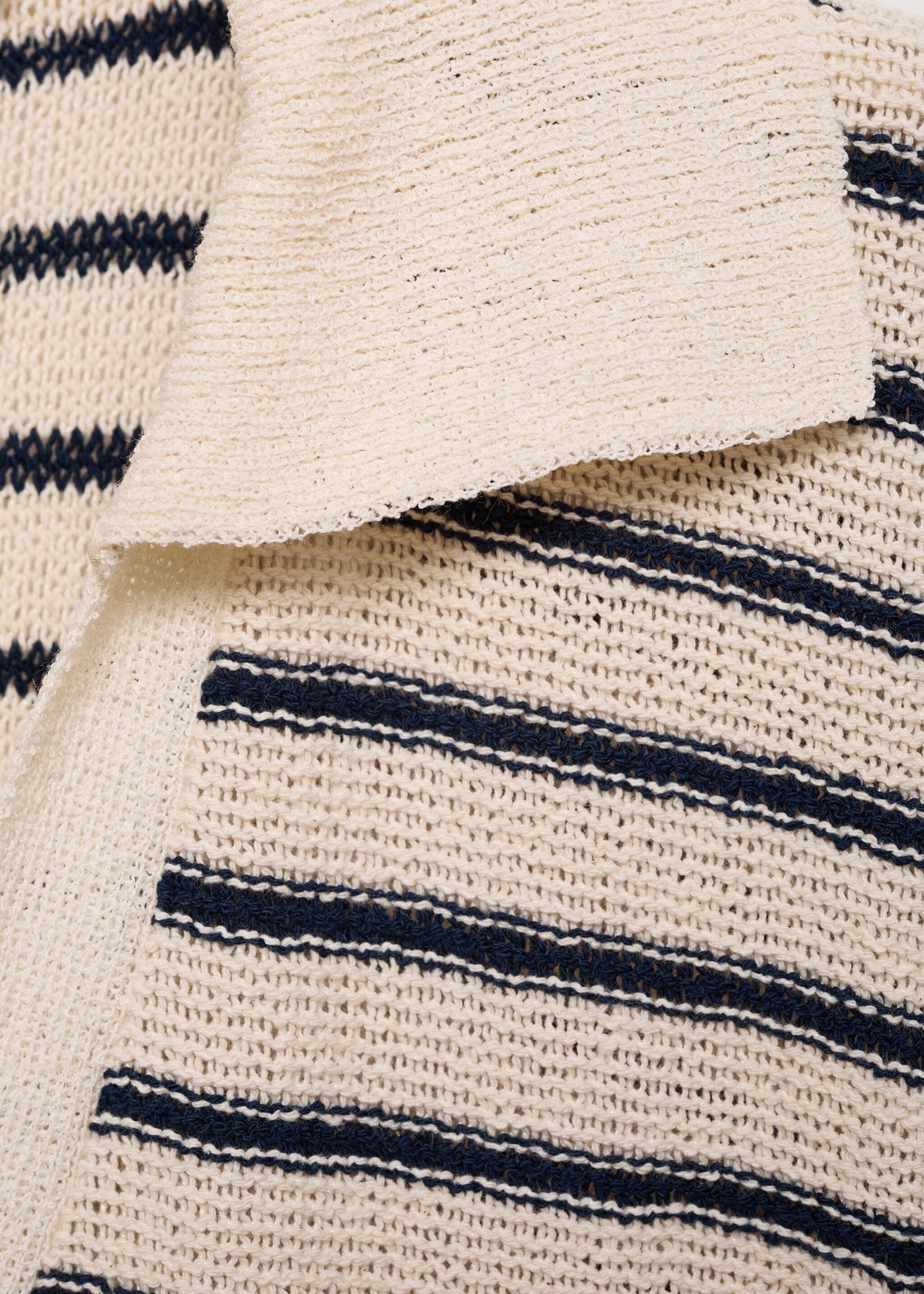 Long striped knitted dress - Details of the article 8
