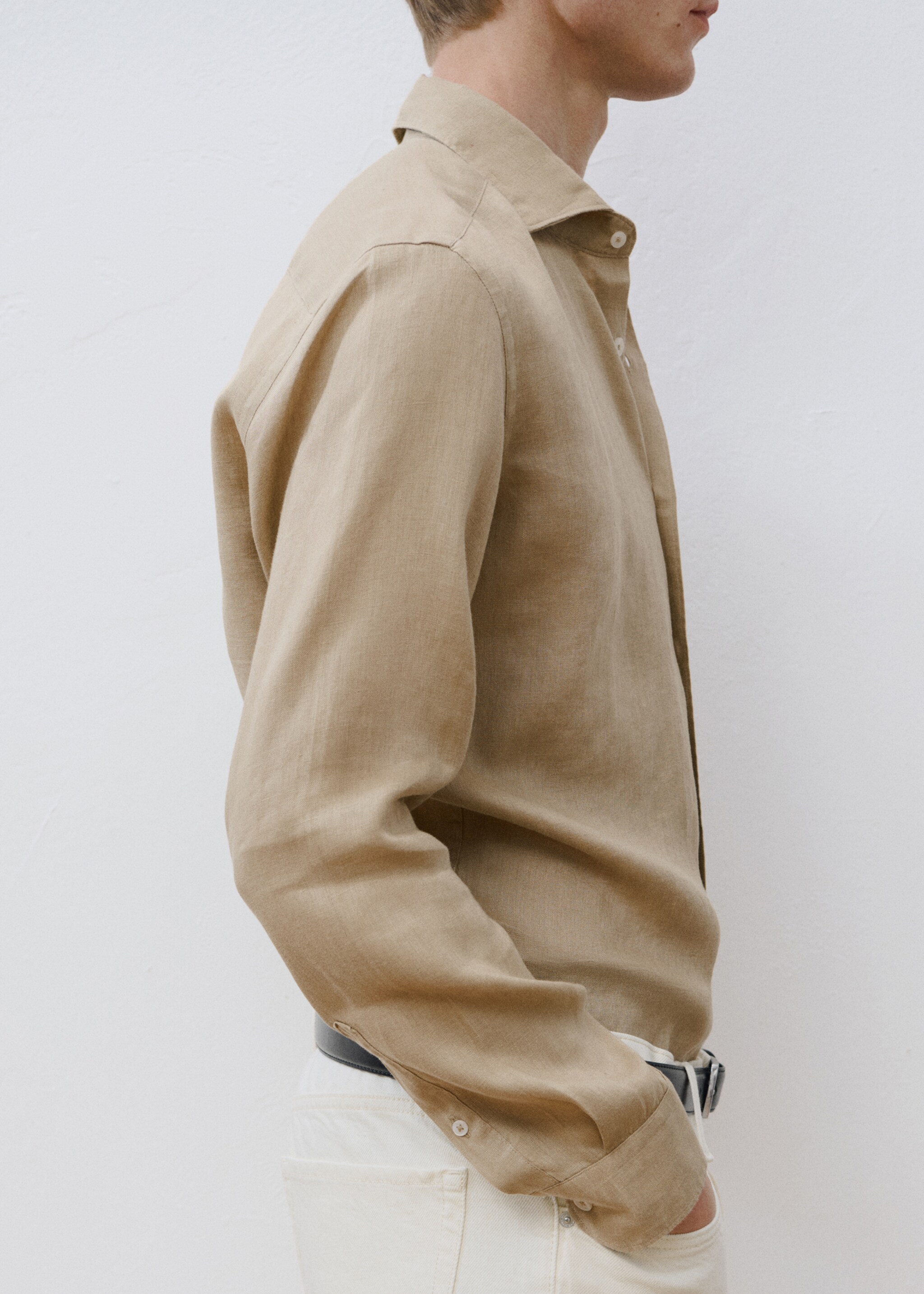 100% linen slim-fit shirt - Details of the article 5