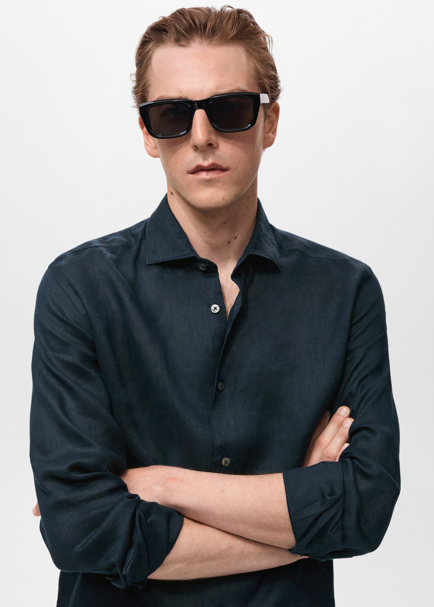 Camisa slim fit 100% lino - Detalle del artículo 1