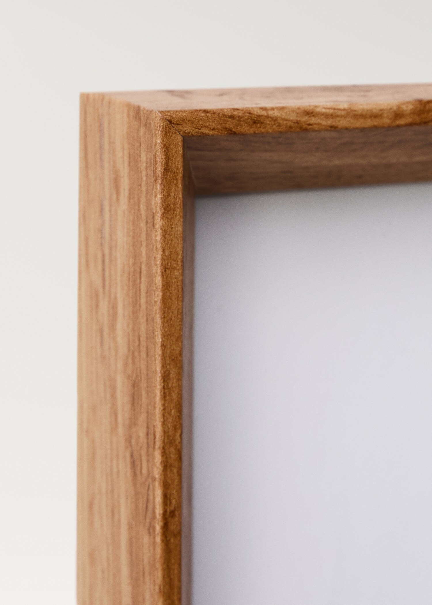 Large bevelled wood frame - Details of the article 1
