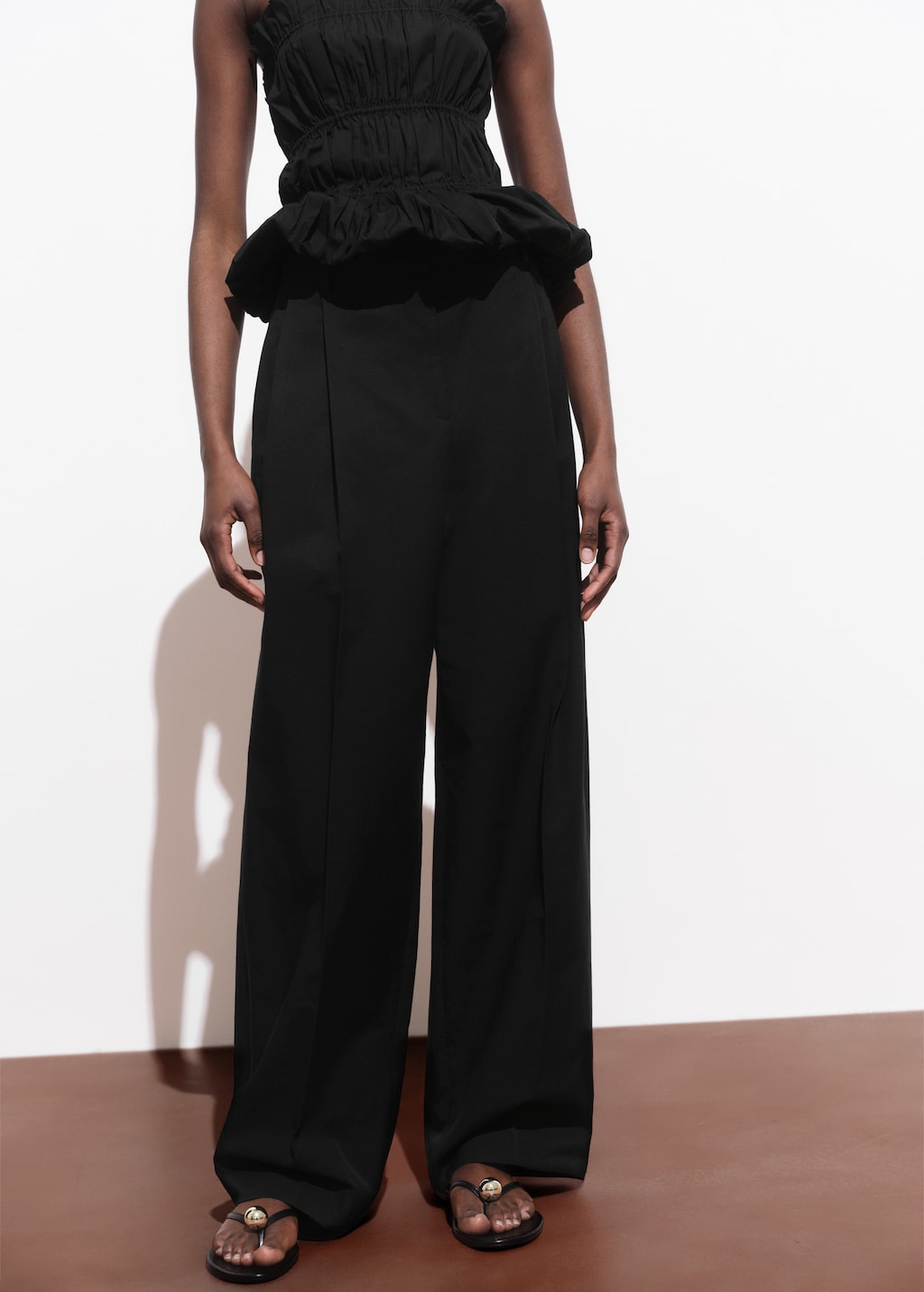 Straight-leg cotton pleated pants