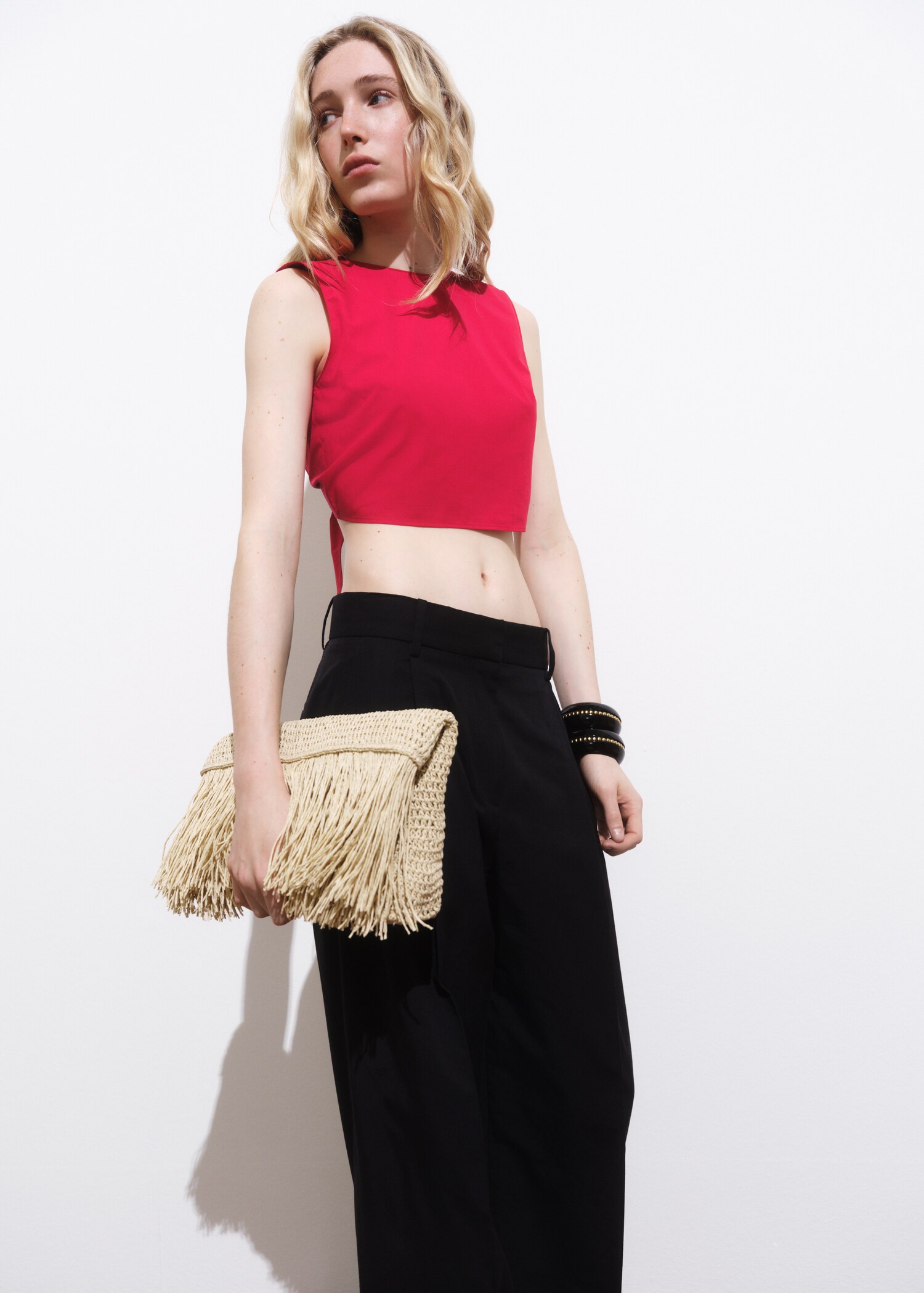 Crop top with bow on the back - Details of the article 2