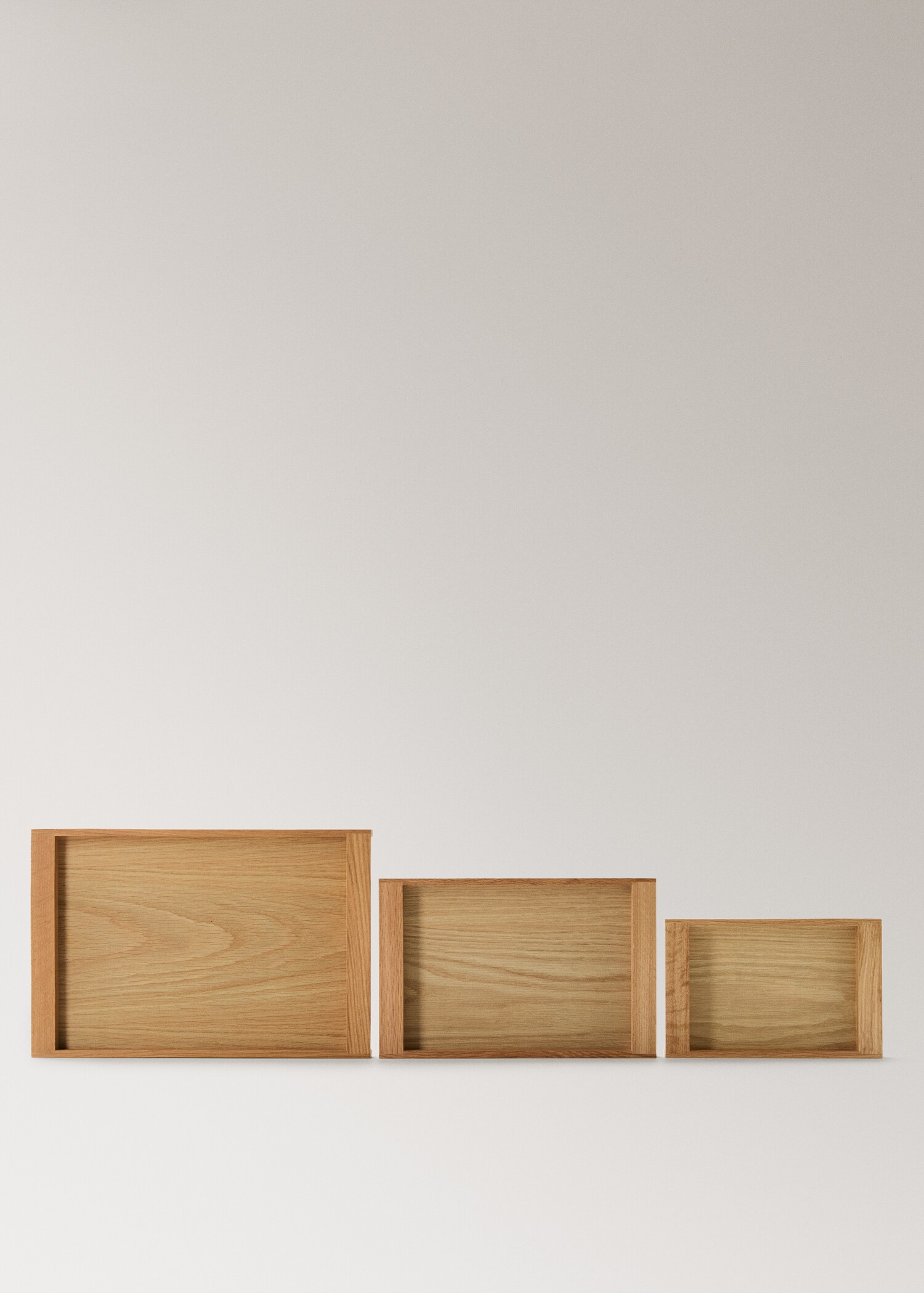 Large rectangular wooden tray - Details of the article 3