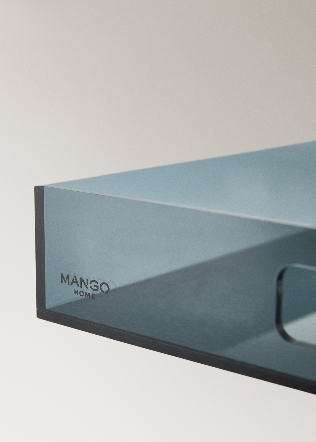 rectangular acrylic tray