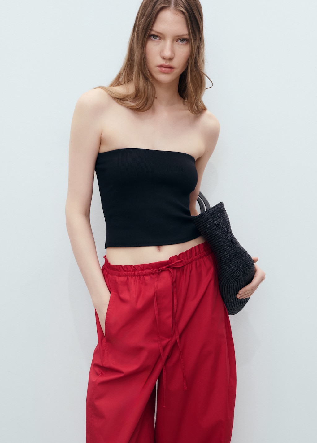 Paperbag pants with bow - image 4