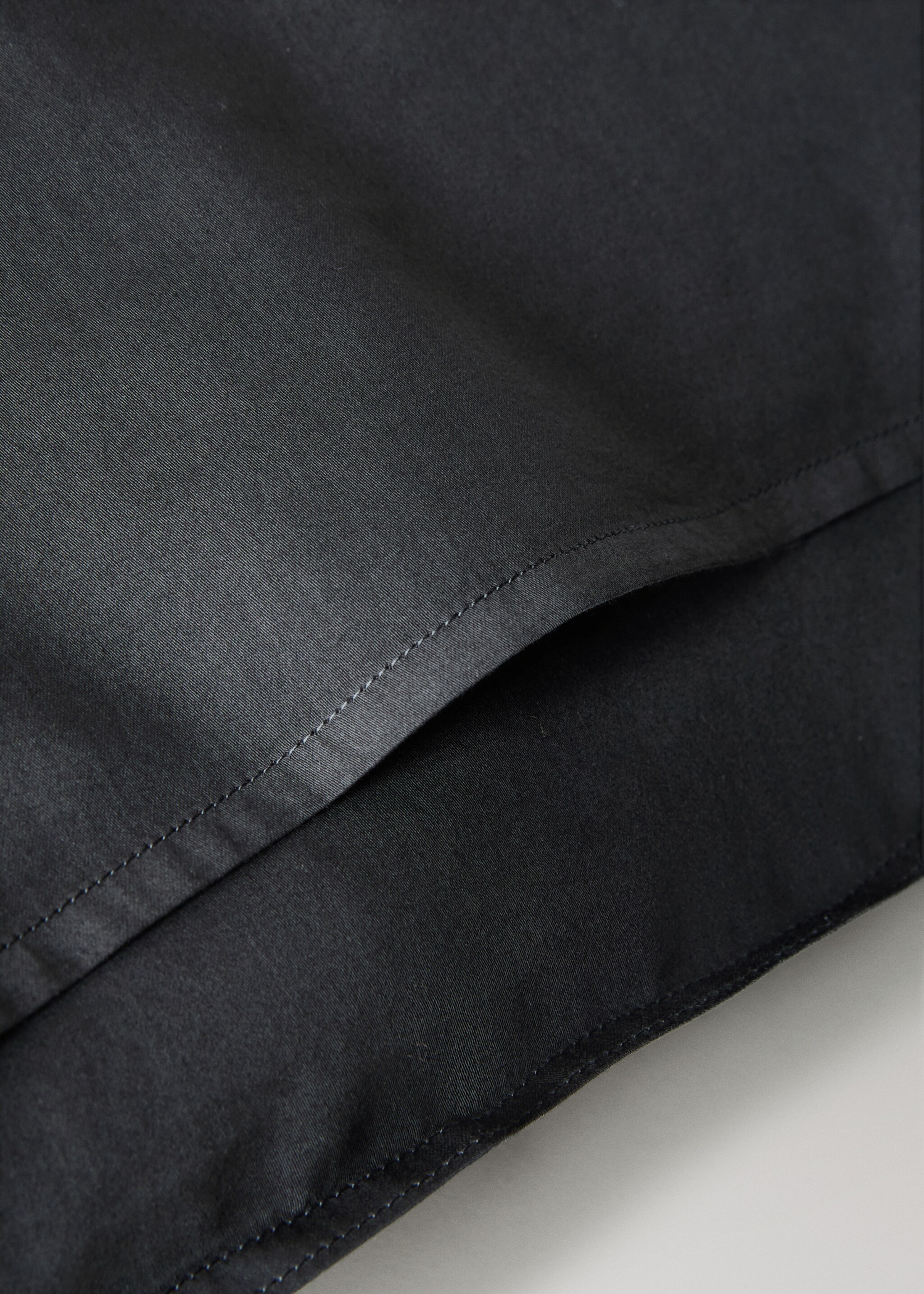 Two washed satin cotton pillowcases with double stitching 50x75 cm - Details of the article 2, Charcoal. Ref: 17041535-00.