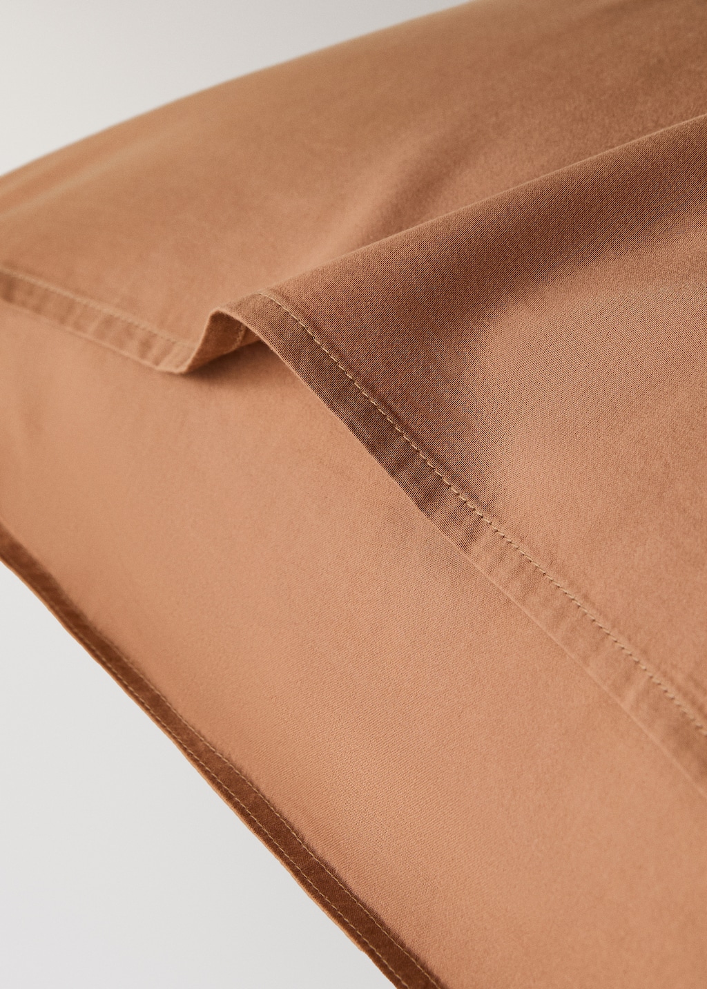 Two washed cotton satin pillowcases with double stitching 60x60 cm