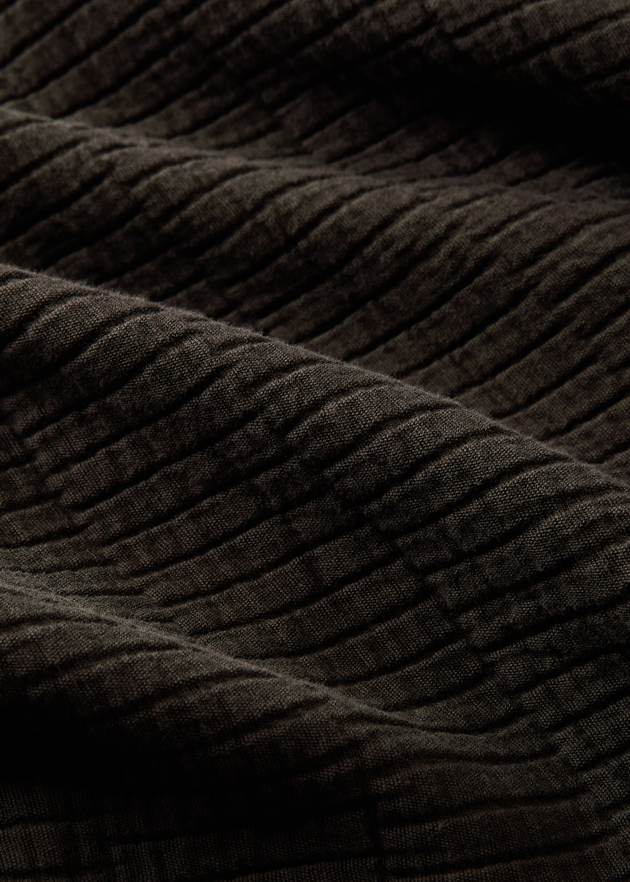 Garment dyed bedspread hems Bed 180/200 cm - Details of the article 2, Brown. Ref: 17041539-00.