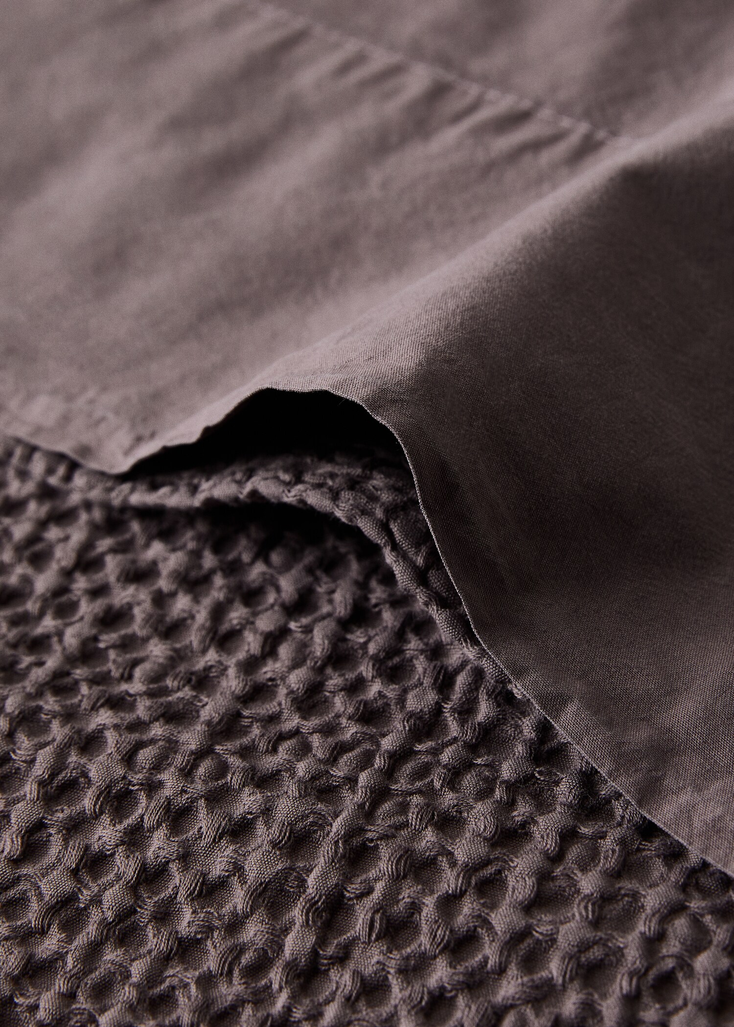 Cotton percale waffle pillowcase 45x110 cm - Details of the article 2