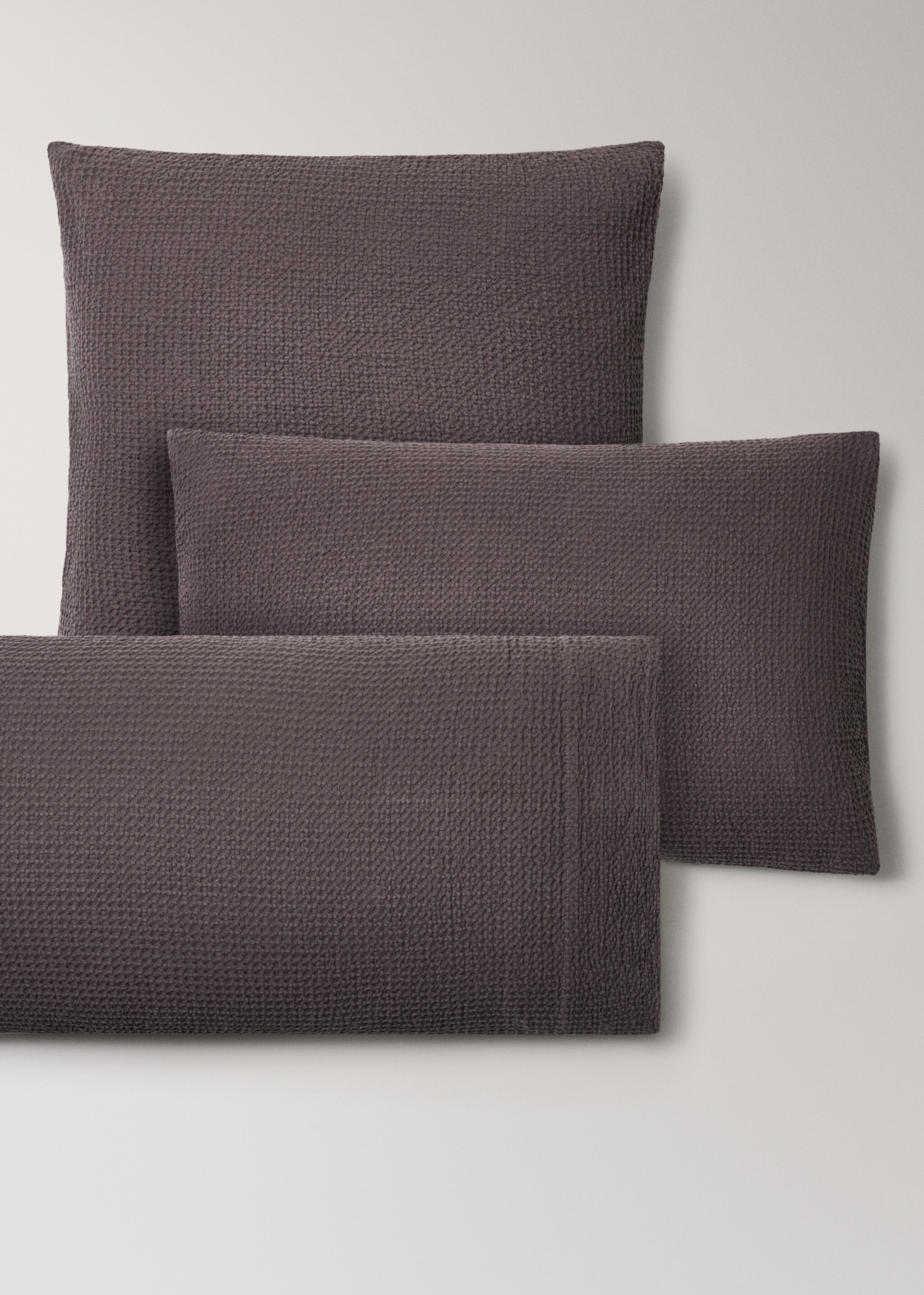 Dva povlaky na polštáře z bavlněného perkálu s vaflovou texturou 50x75 cm - Detail zboží 4, Ostružina. Ref: 17041547-00.