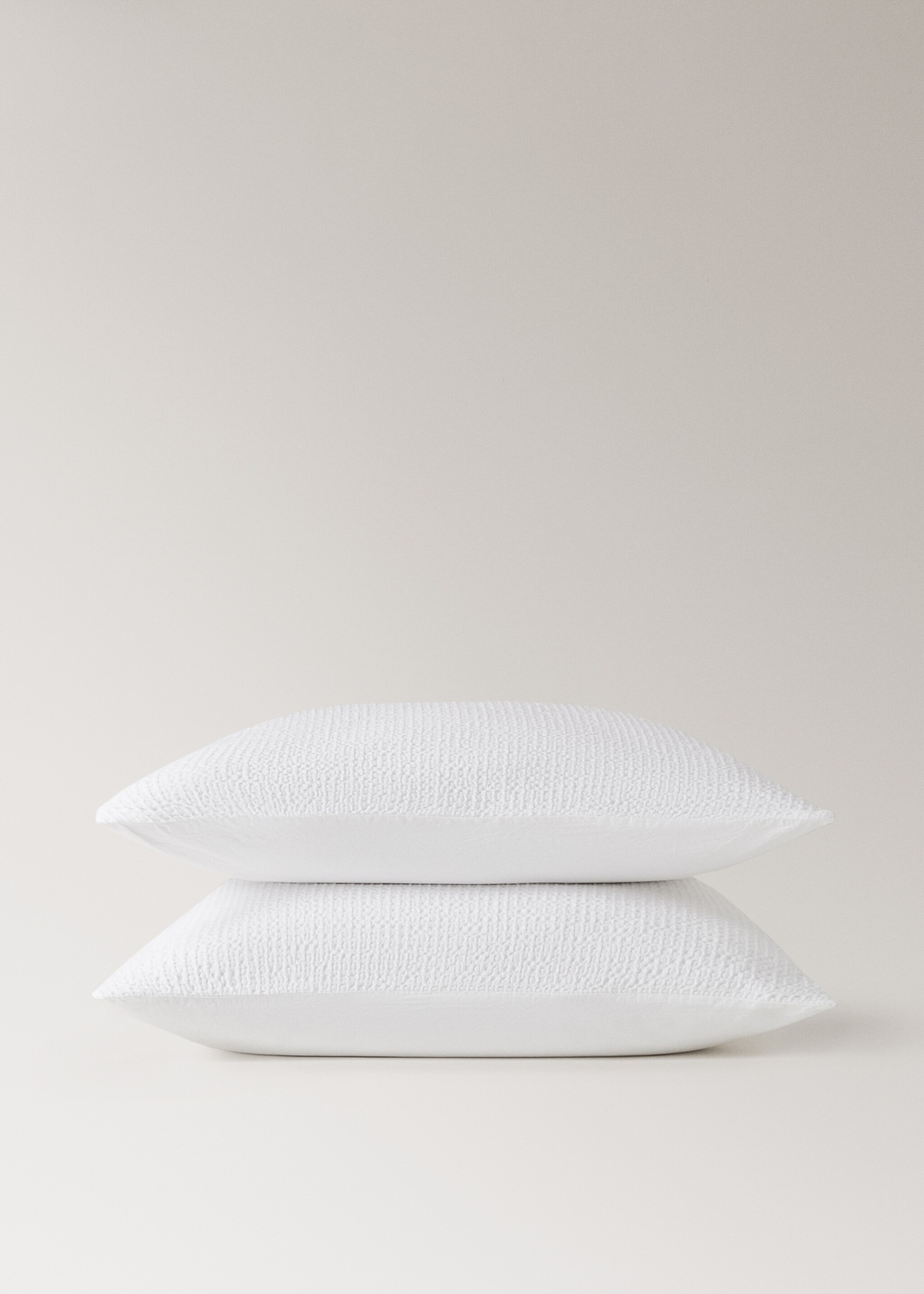 Two cotton waffle percale pillowcases 60x60 cm - Details of the article 1, White. Ref: 17041548-00.