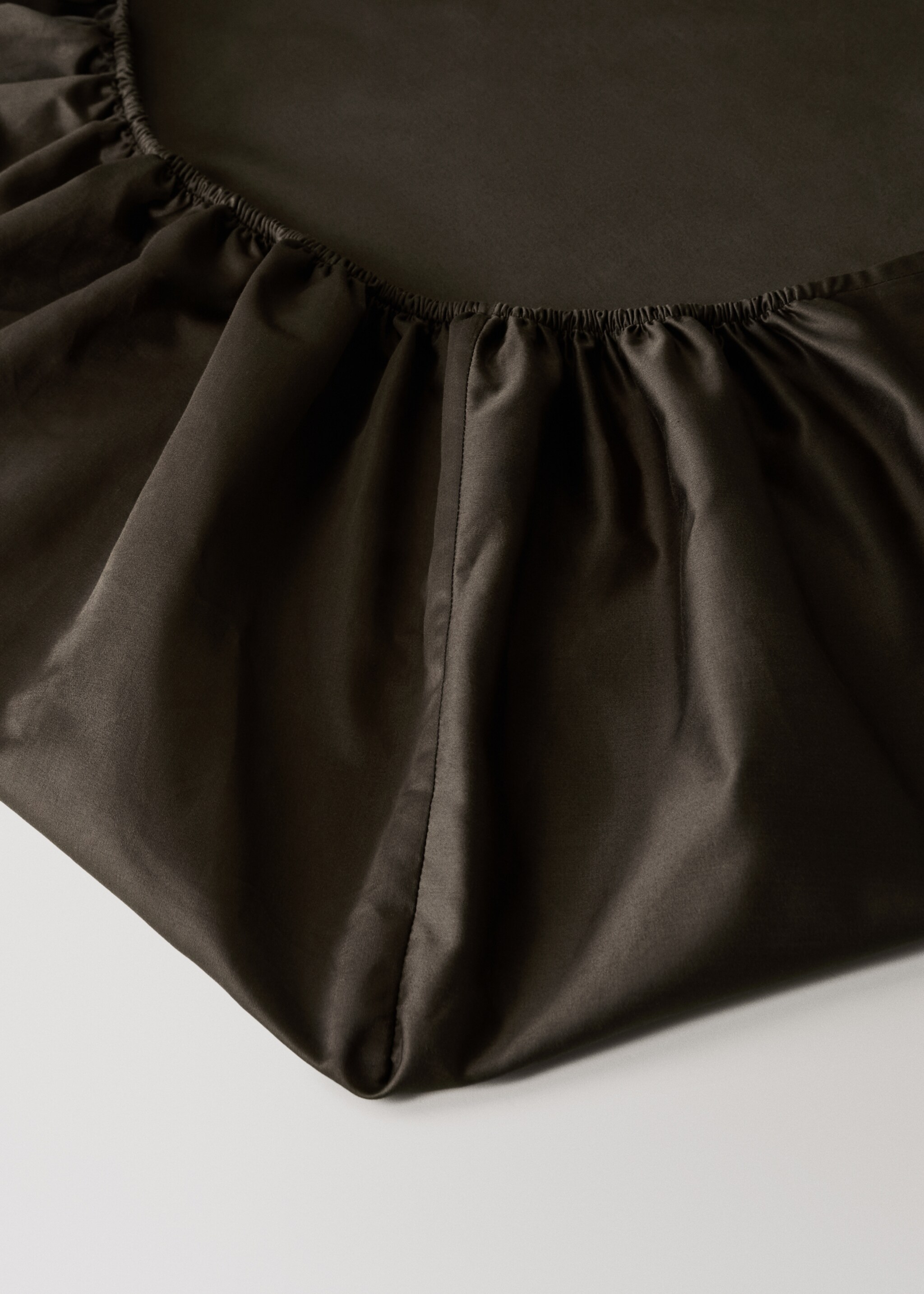 Cearceaf inferior din bumbac satinat, 600 de fire, pentru pat de 90 cm - Detaliu al articolului 1, Ciocolatiu. Ref: 17041558-00.