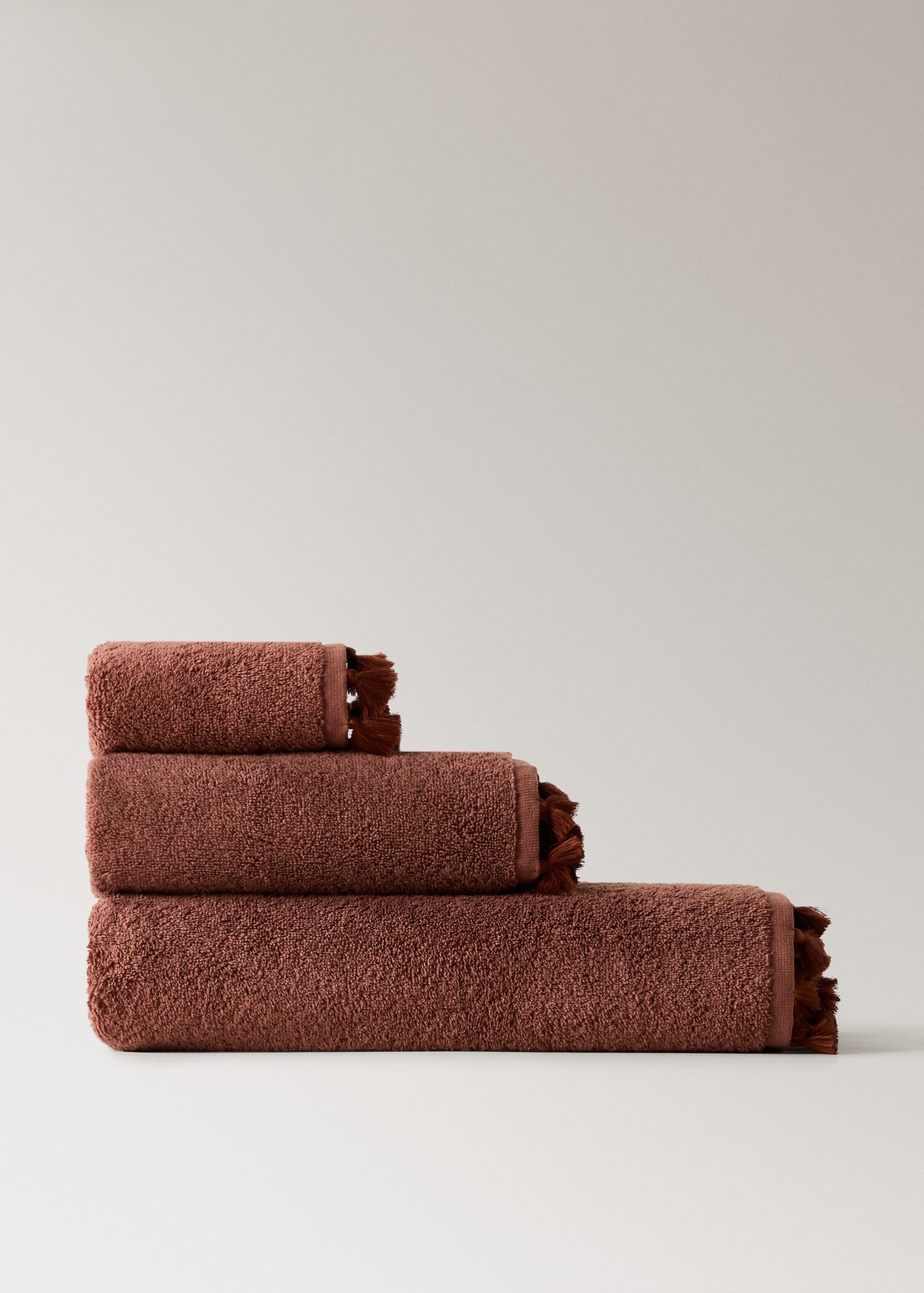 Serviette de toilette avec pompons - Article sans modèle