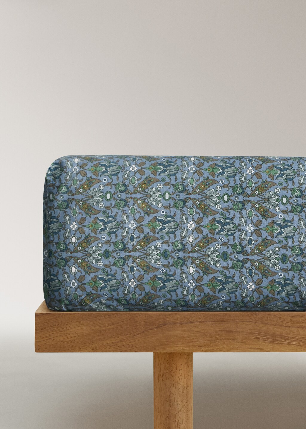 Children's percale cotton fitted sheet with small floral print for 90 cm bed