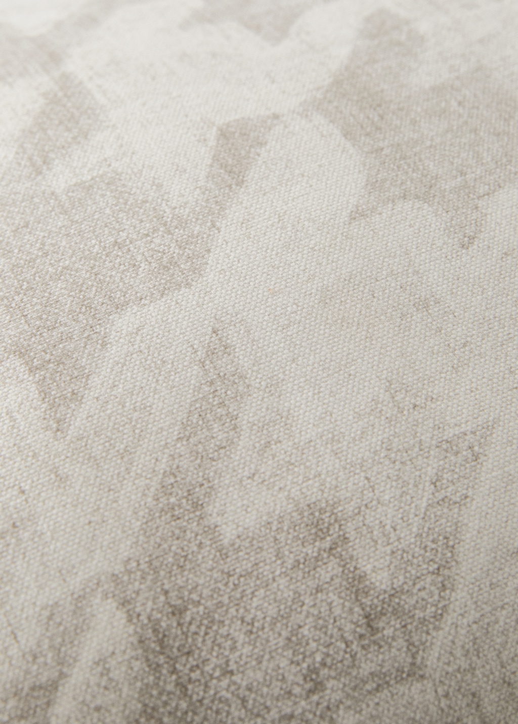 Houndstooth-print cushion cover