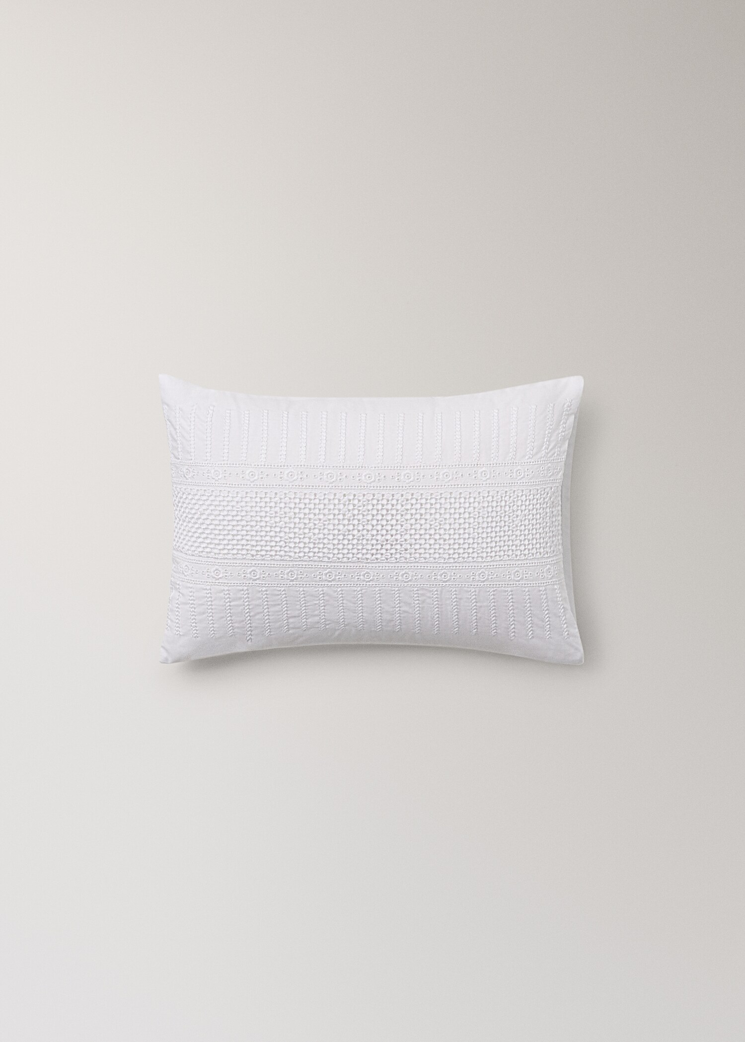 Housse de coussin enfant en coton avec broderies 20x30 cm - Article sans modèle