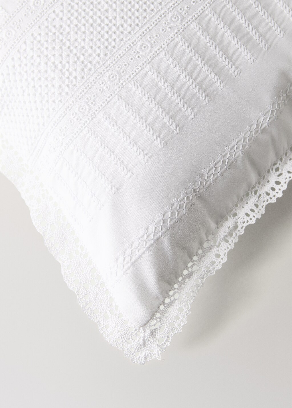 Children's embroidered cotton cushion cover 30x40 cm