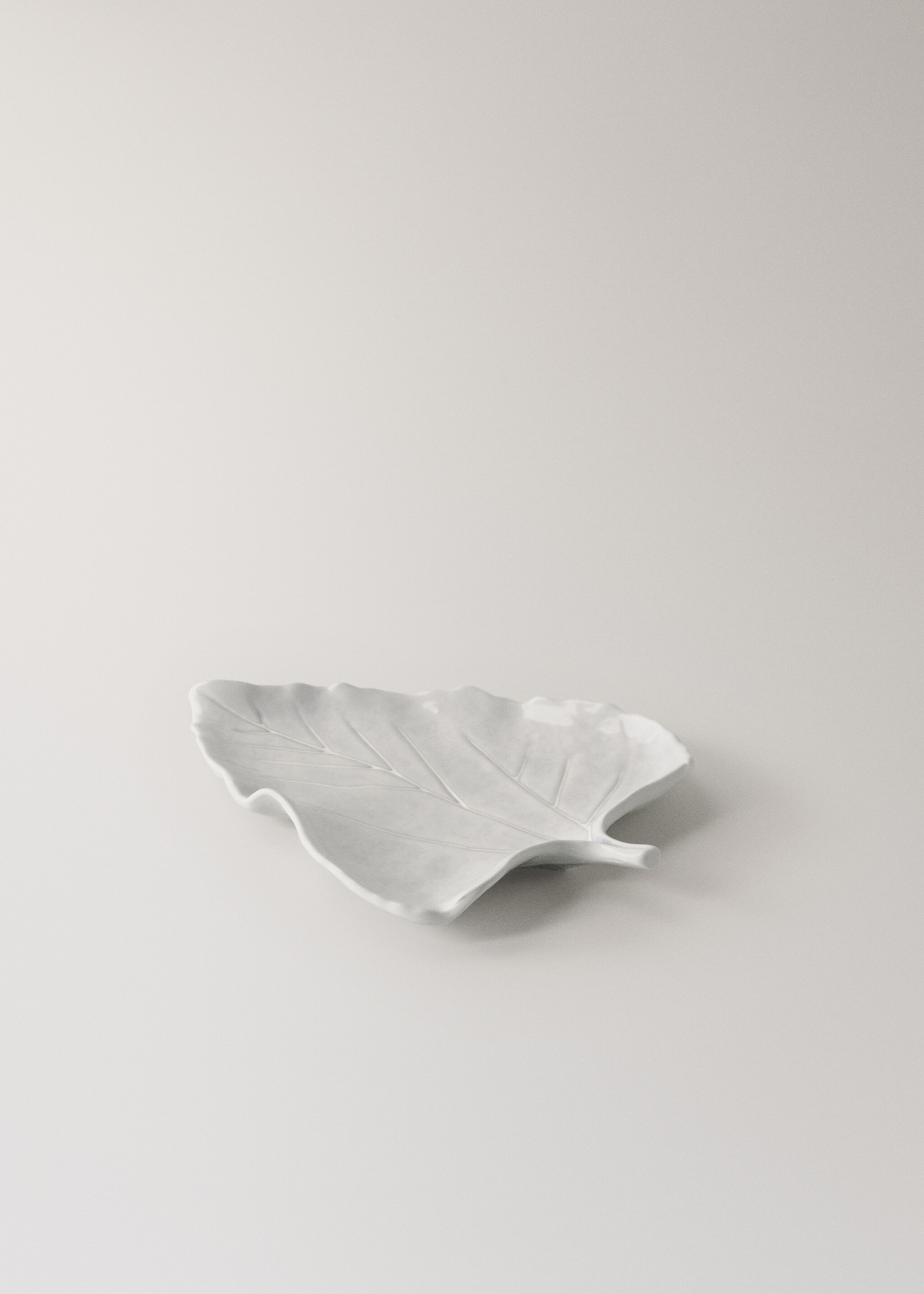 Earthenware fountain leaf design small size - Details of the article 1