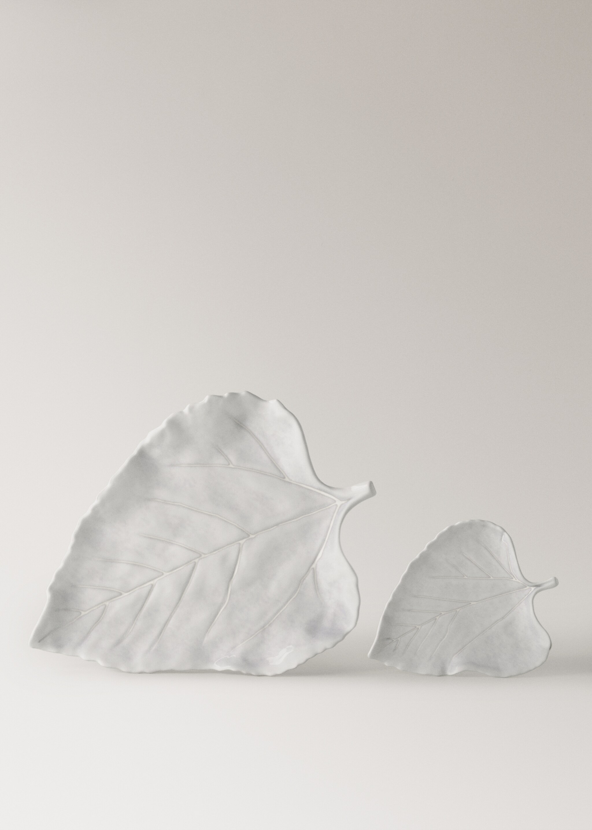 Earthenware fountain leaf design small size - Details of the article 3