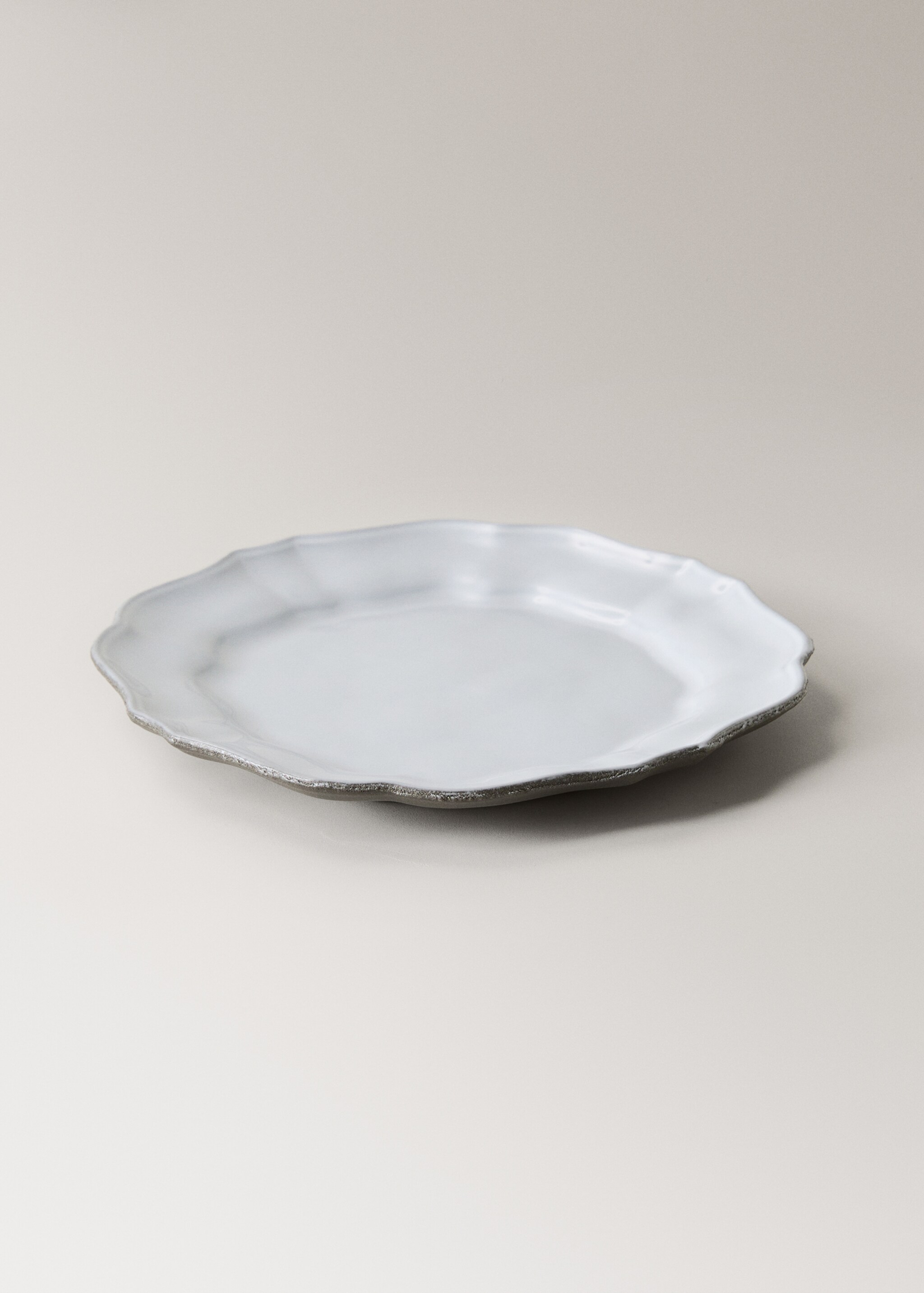 Recycled stoneware dessert plate - Details of the article 2, Light/Pastel Grey. Ref: 17042035-00.