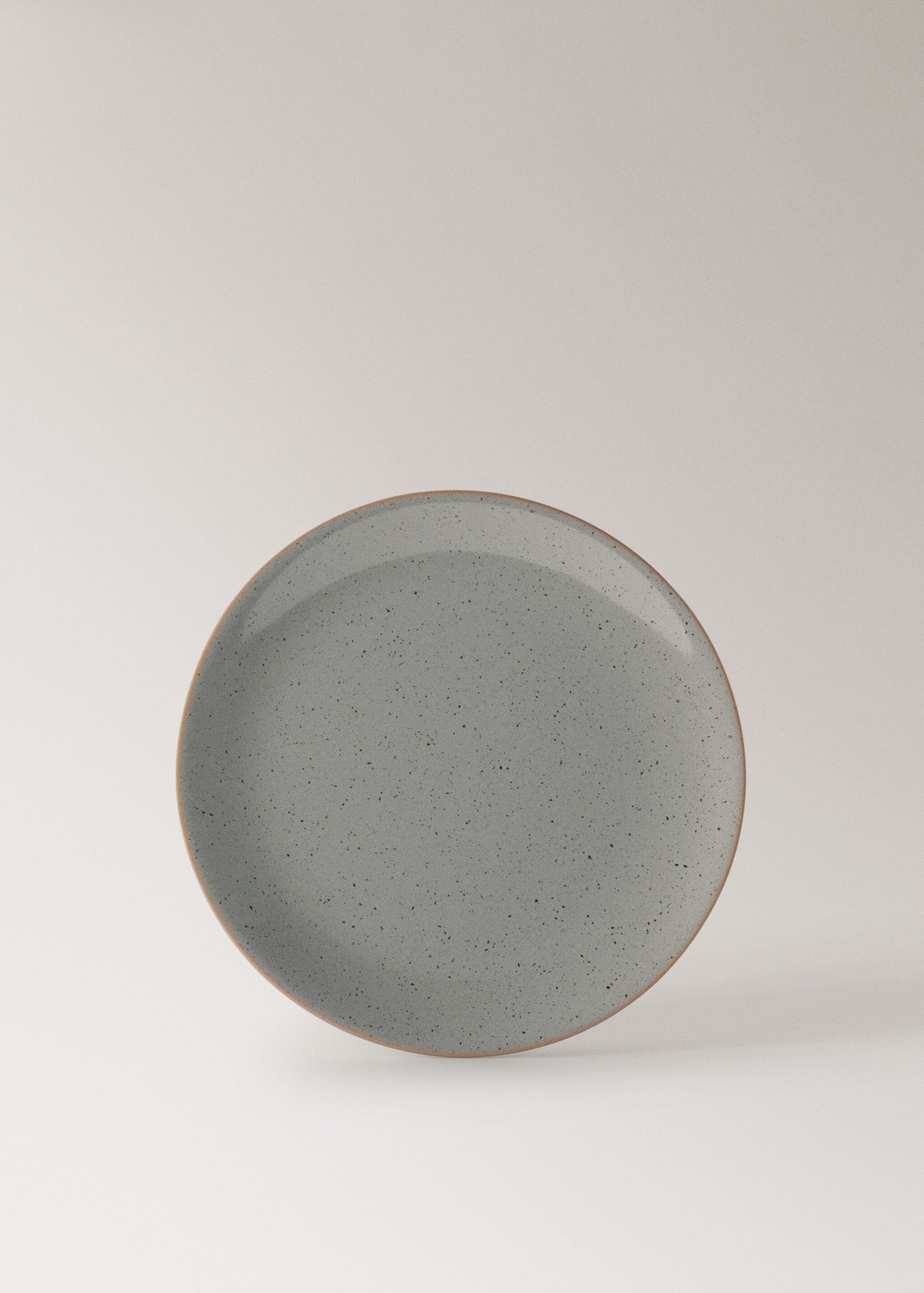 Stoneware dinner plate with spots - Article without model, Dark Grey. Ref: 17042037-00.