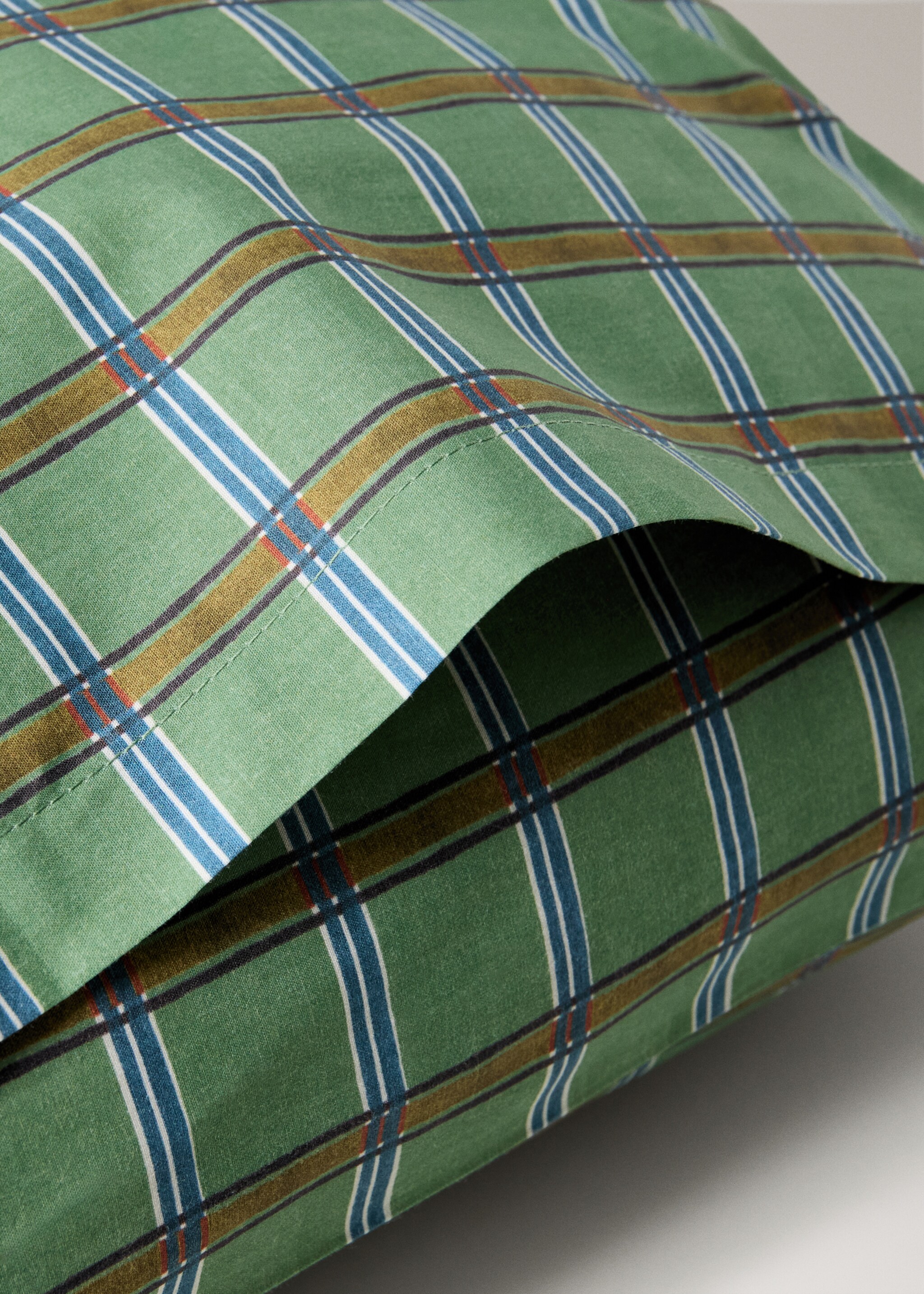 Percale cotton pillowcase with check print 50x75 cm - Details of the article 1, Green. Ref: 17042038-00.