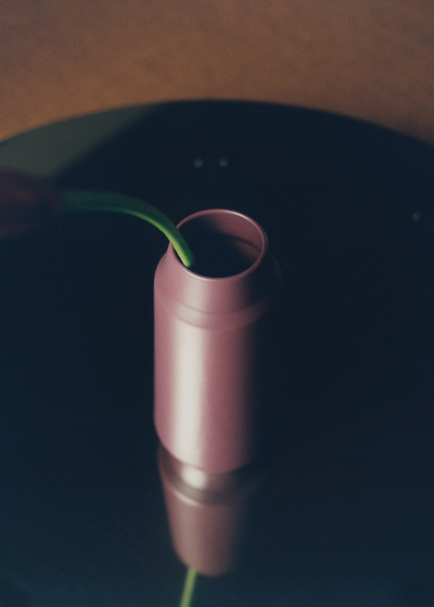 Vase en faïence forme conique - Détail de l'article 6
