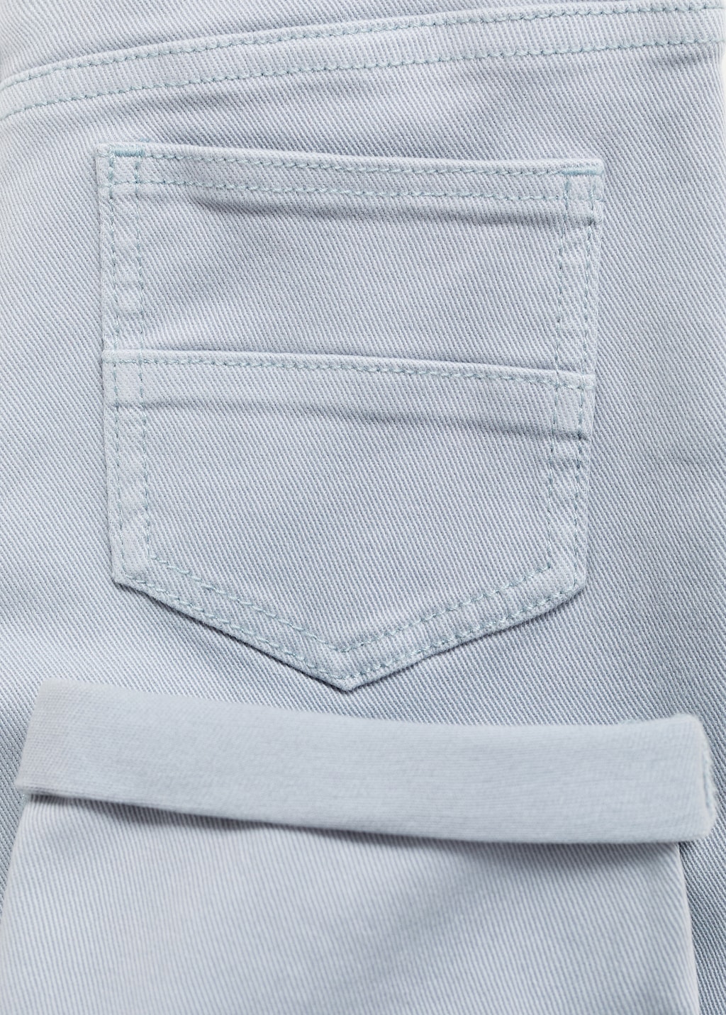 Turned-up straight jeans