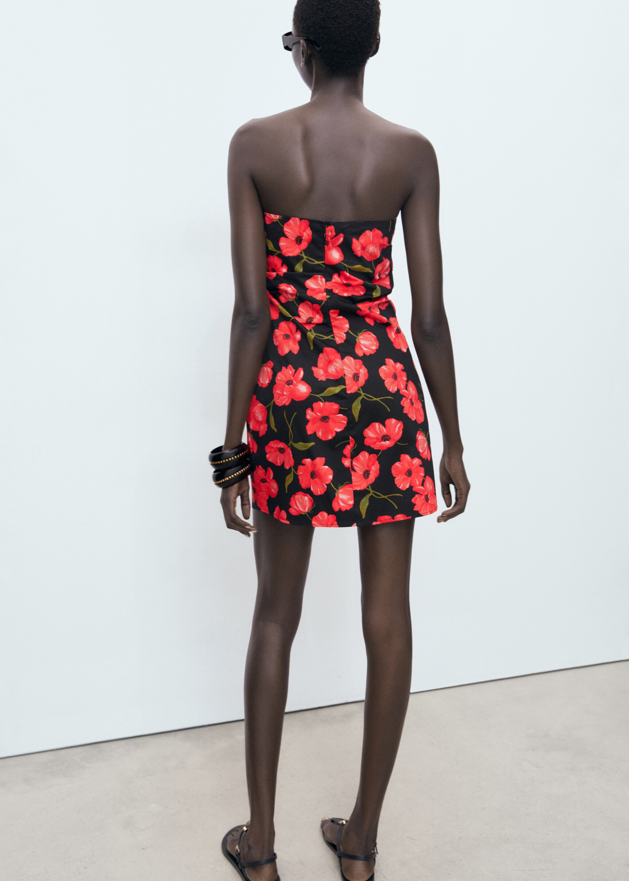 Strapless floral dress - Reverse of the article