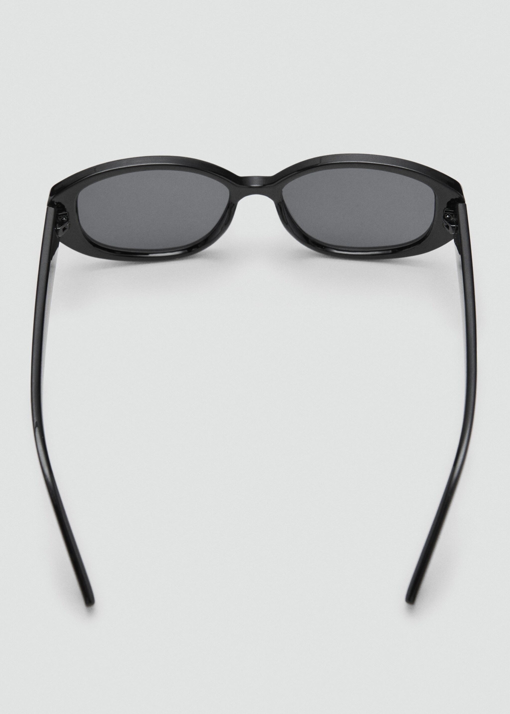 Resin frame sunglasses - Details of the article 1