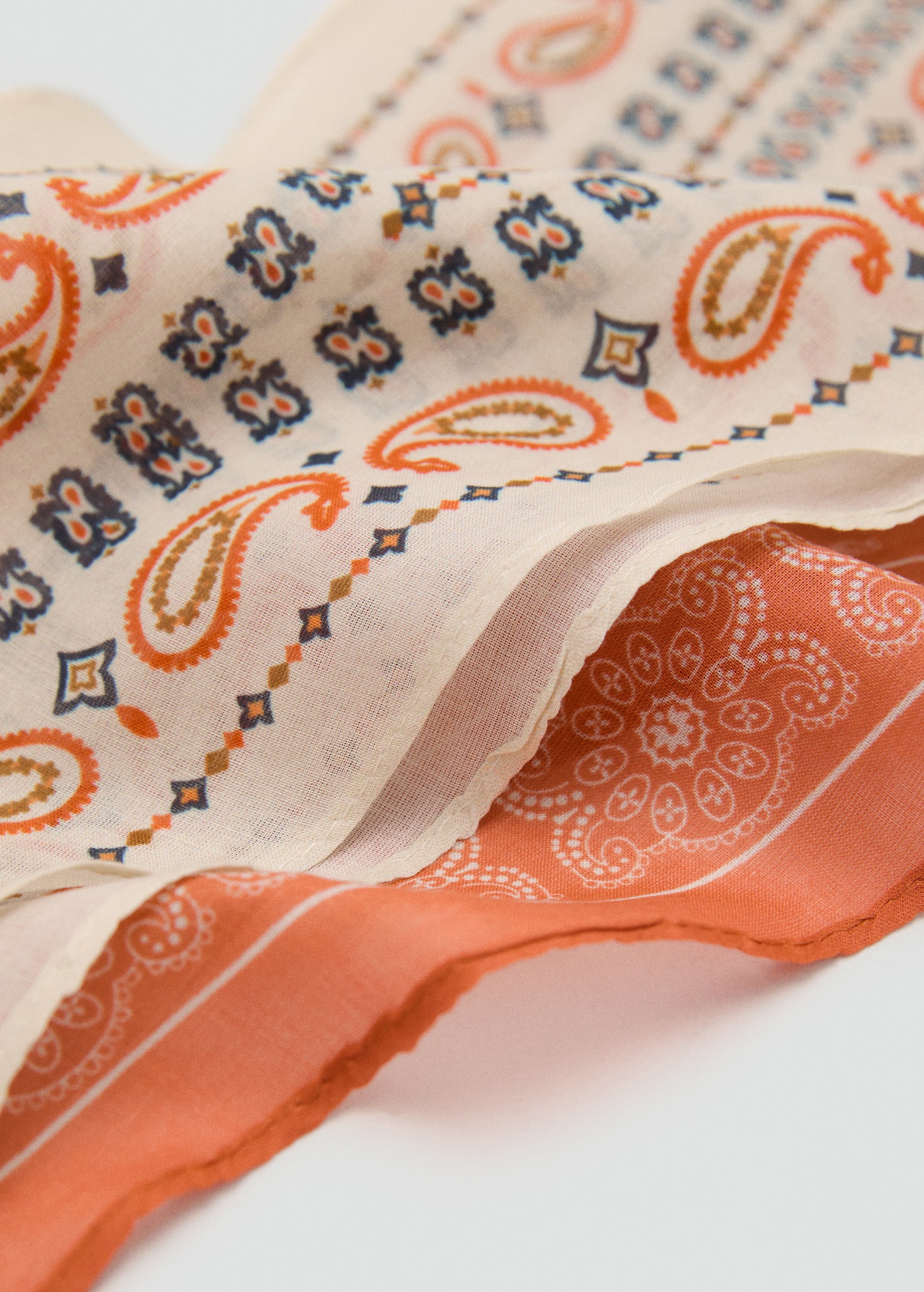 Set 2 pañuelos estampados | MANGO Costa Rica