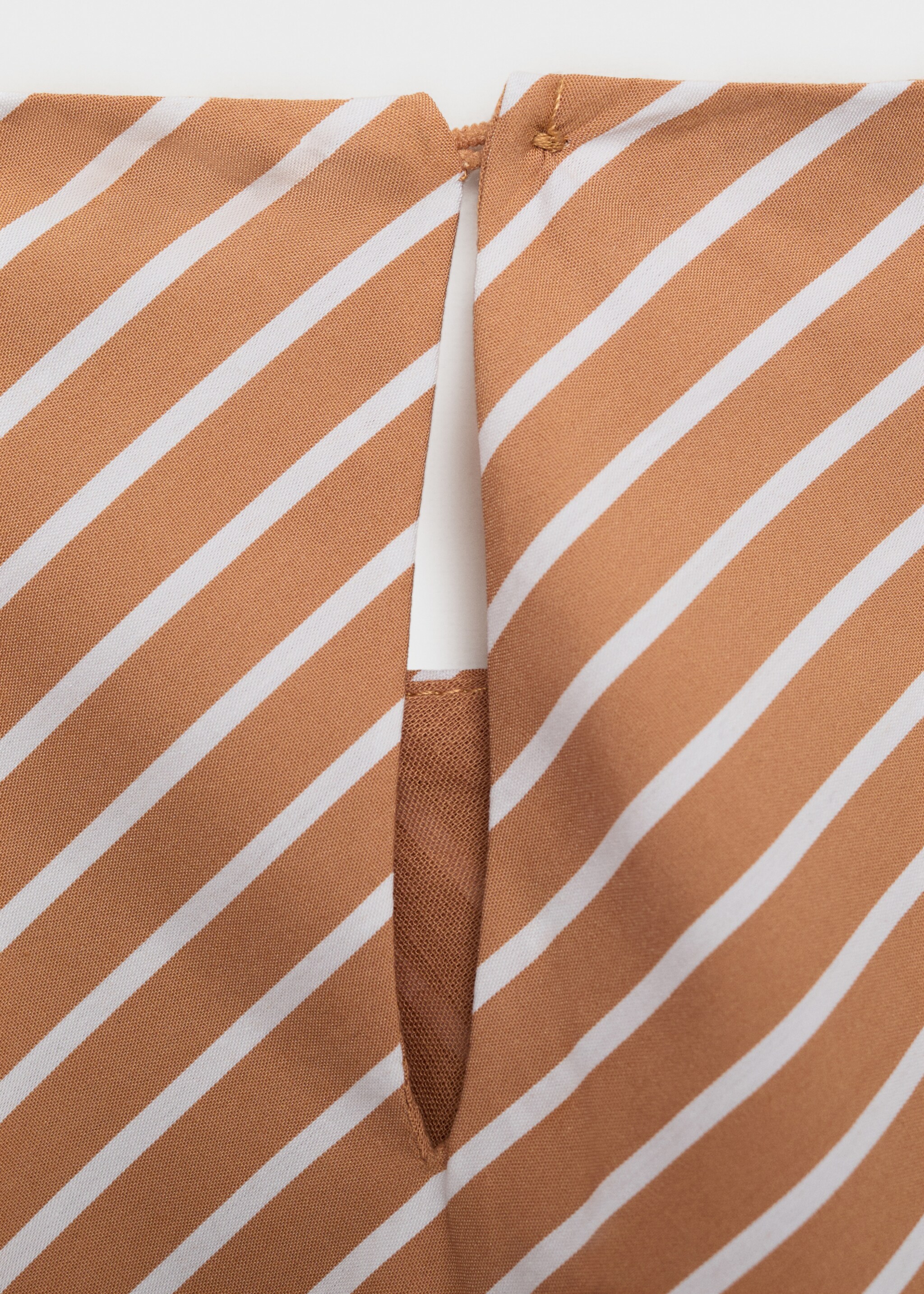 Asymmetrical striped cotton top - Details of the article 0