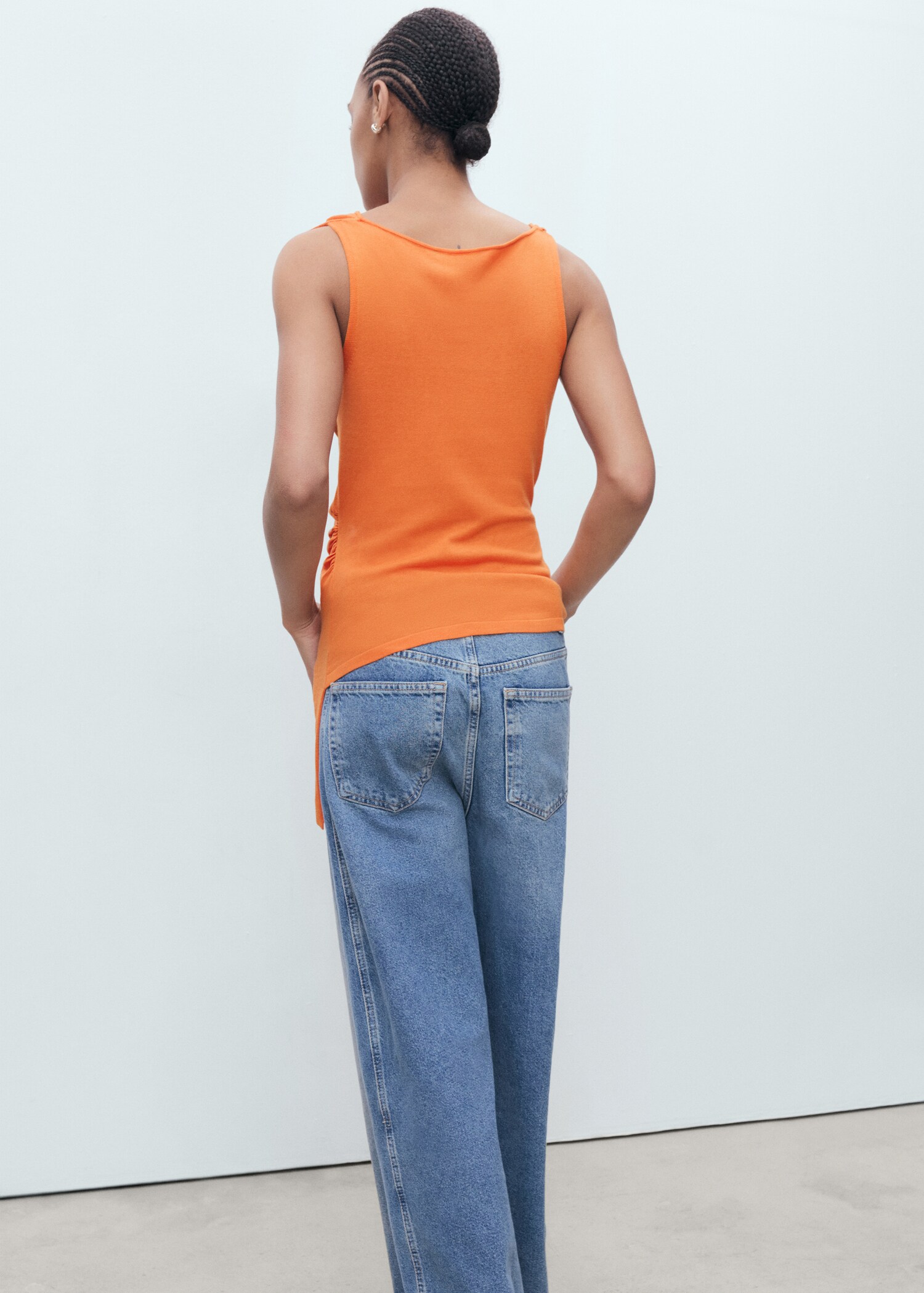 Draped knit top - Reverse of the article