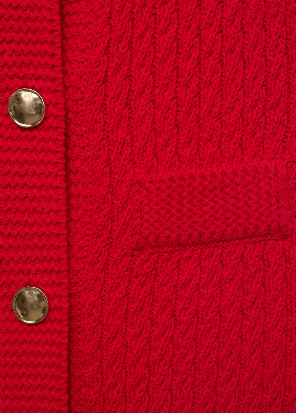 Chunky-knit vest with buttons