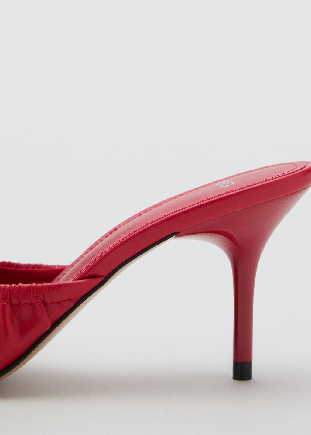 Bow heel sandals - image 3