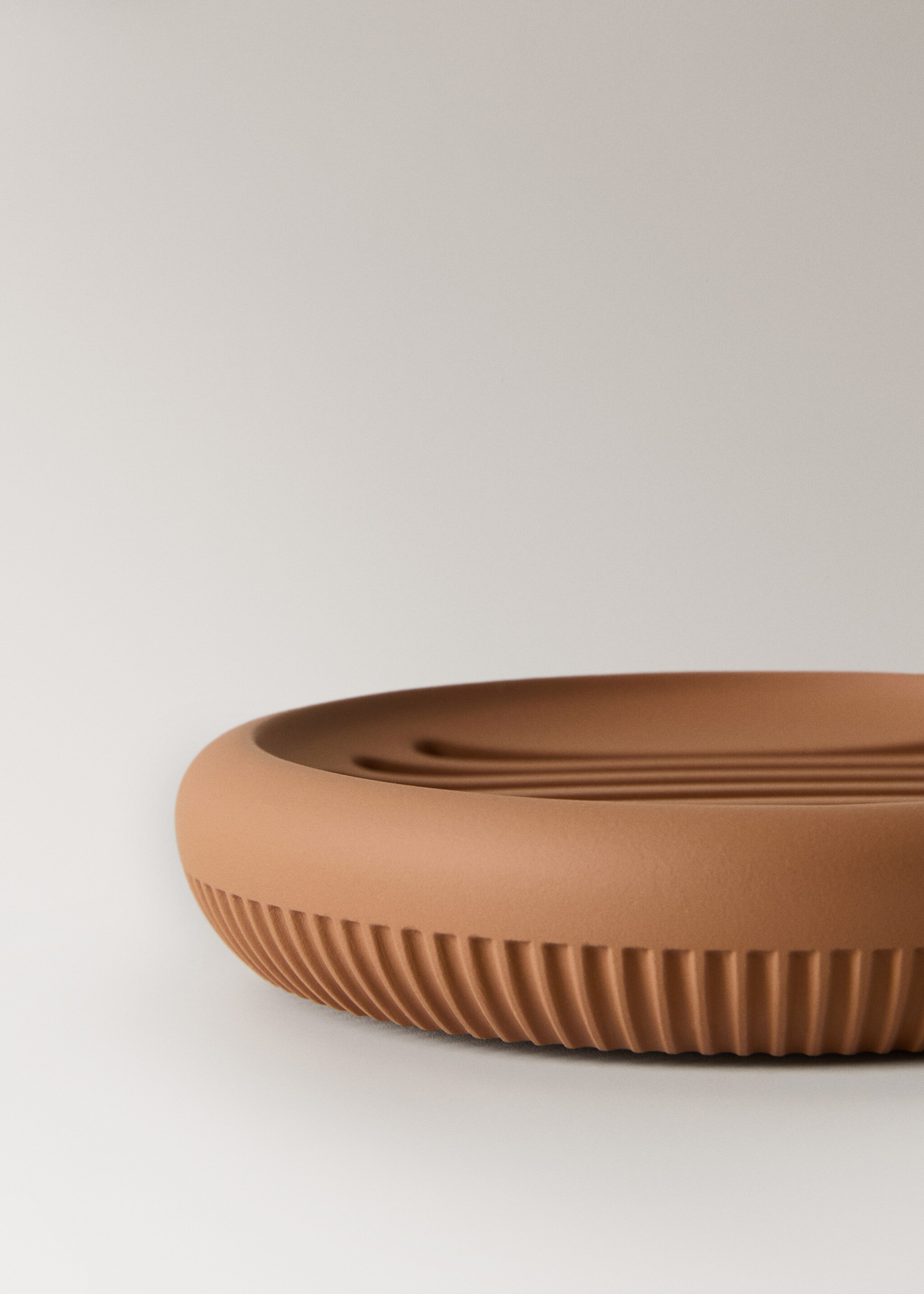 Resin soap dish - Details of the article 2, Medium Brown. Ref: 17042922-00.
