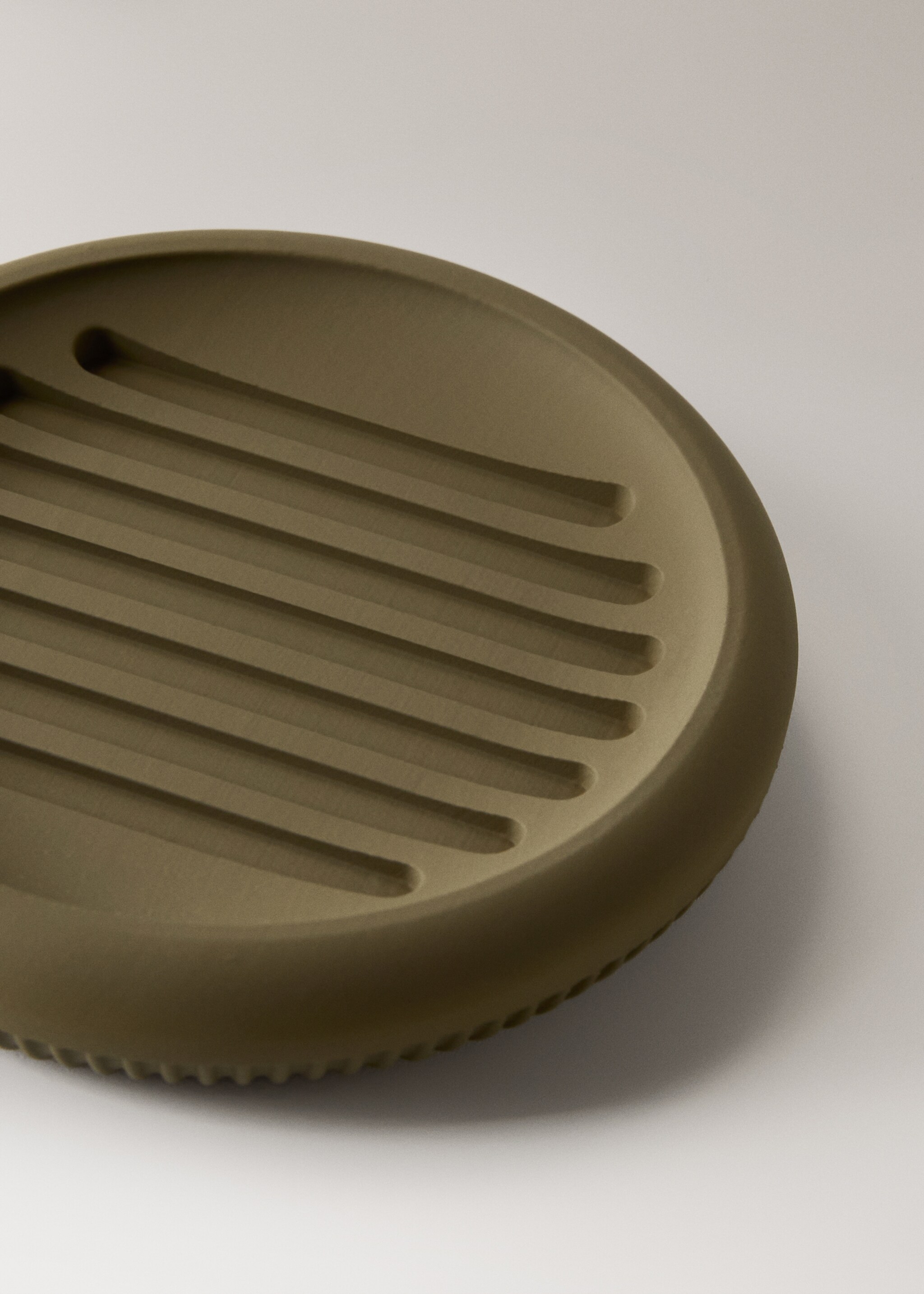 Resin soap dish - Details of the article 2, Olive Green. Ref: 17042922-00.