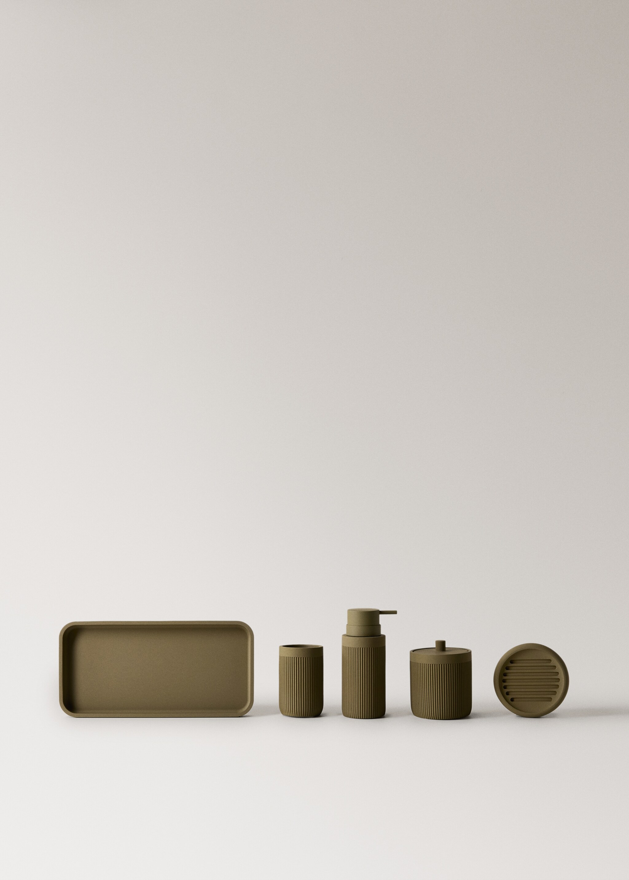 Resin soap dish - Details of the article 3, Olive Green. Ref: 17042922-00.